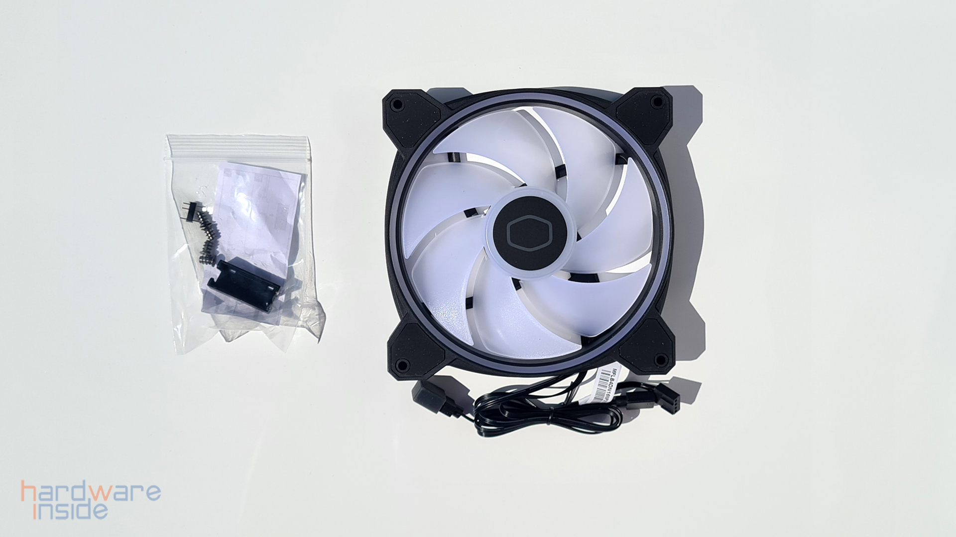 cooler master masterfan mf140 halo2_4.jpg