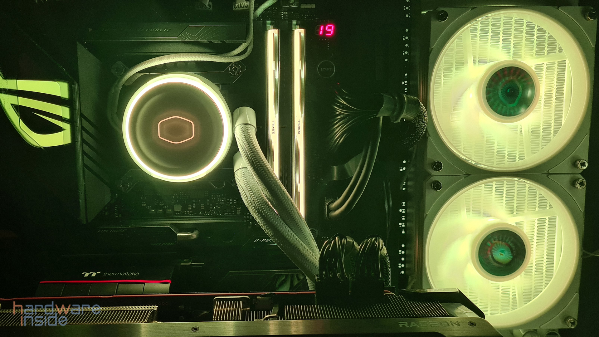 cooler master masterliquid pl240 flux white_24.jpg