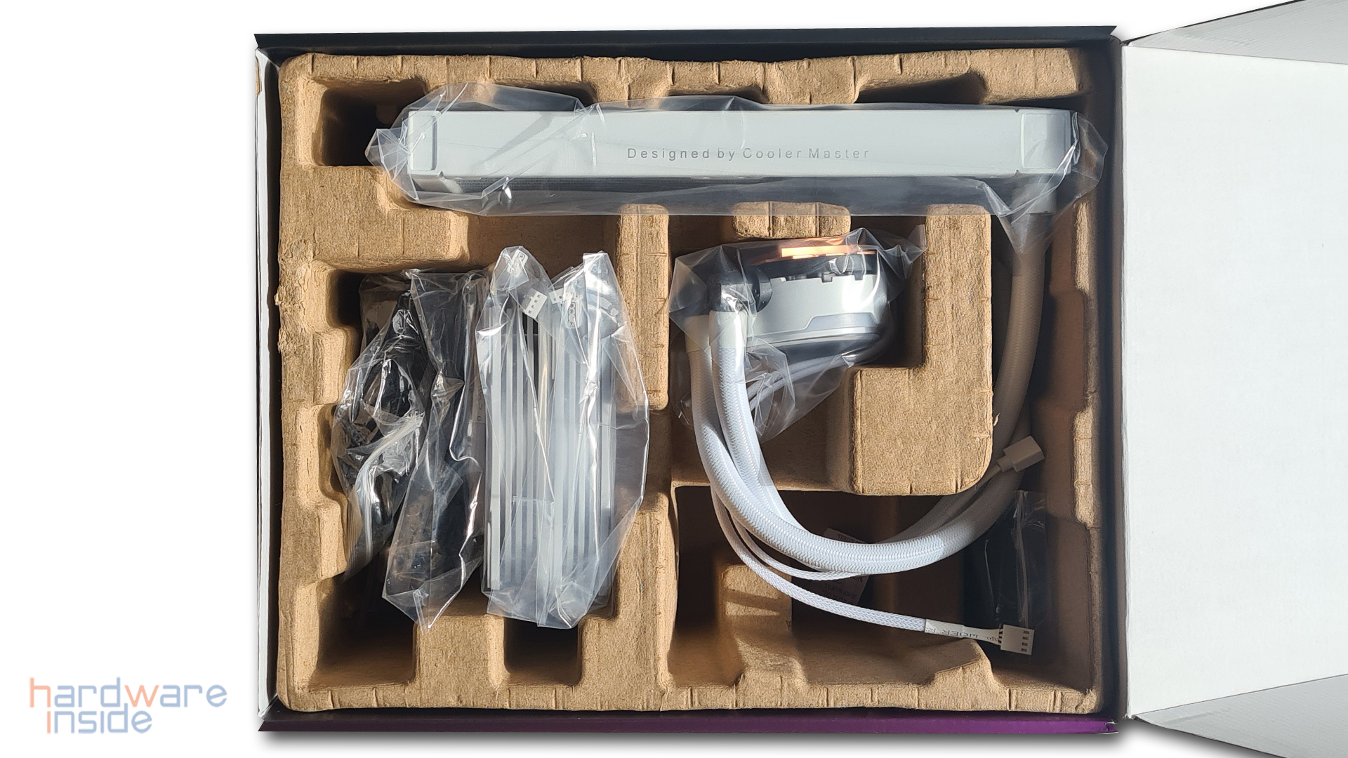 cooler master masterliquid pl240 flux white_3.jpg