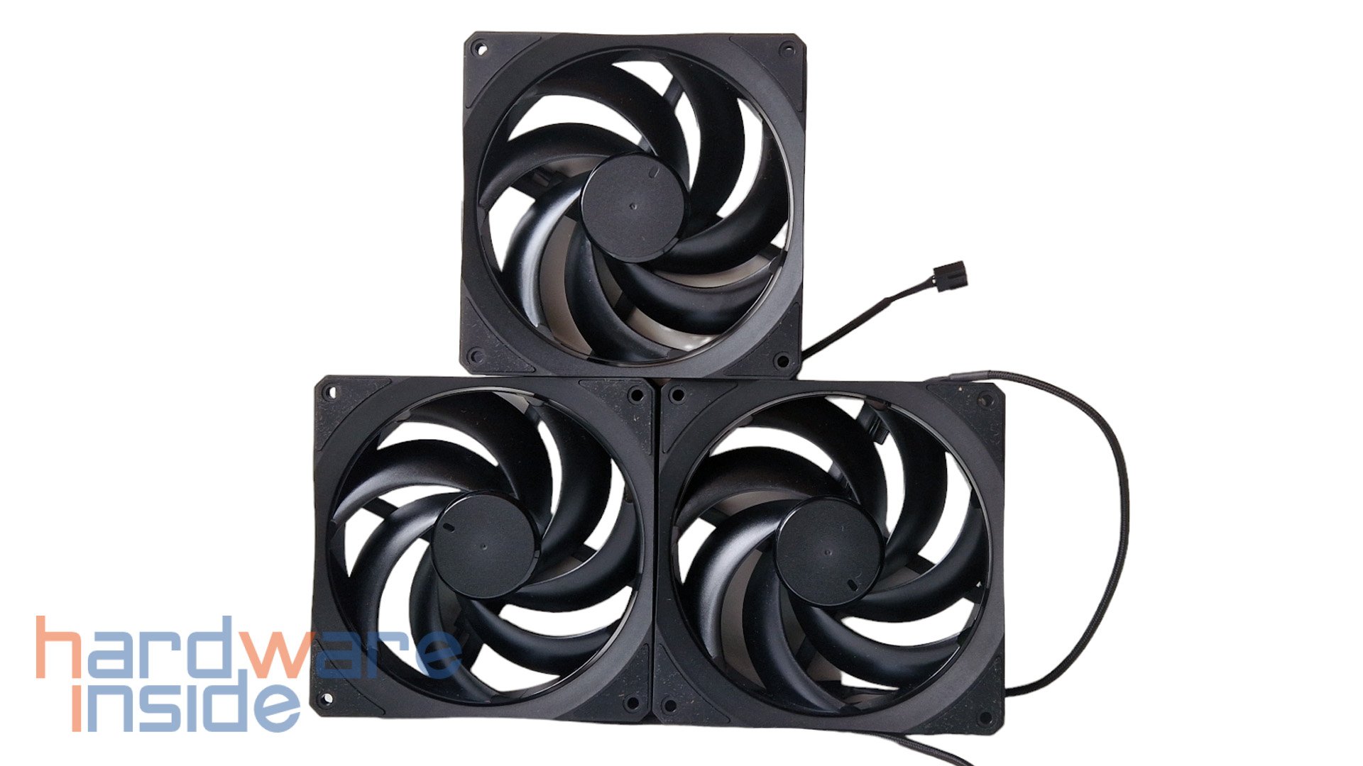 cooler master mobius 120 black edition_3.jpg