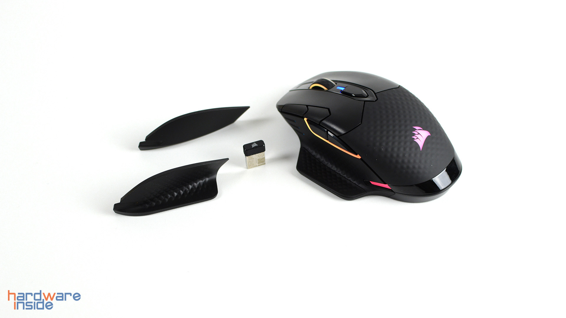 CORSAIR Dark Core RGB PRO (SE) (14).jpg