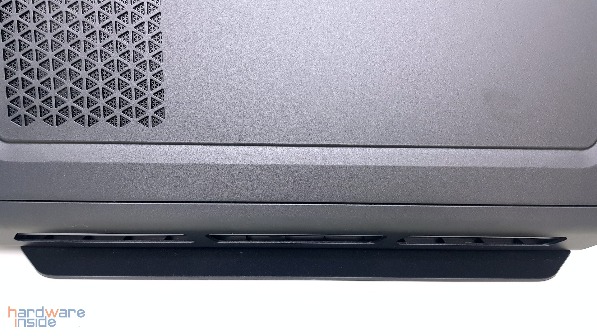 CORSAIR iCUE 5000T - 26.jpg