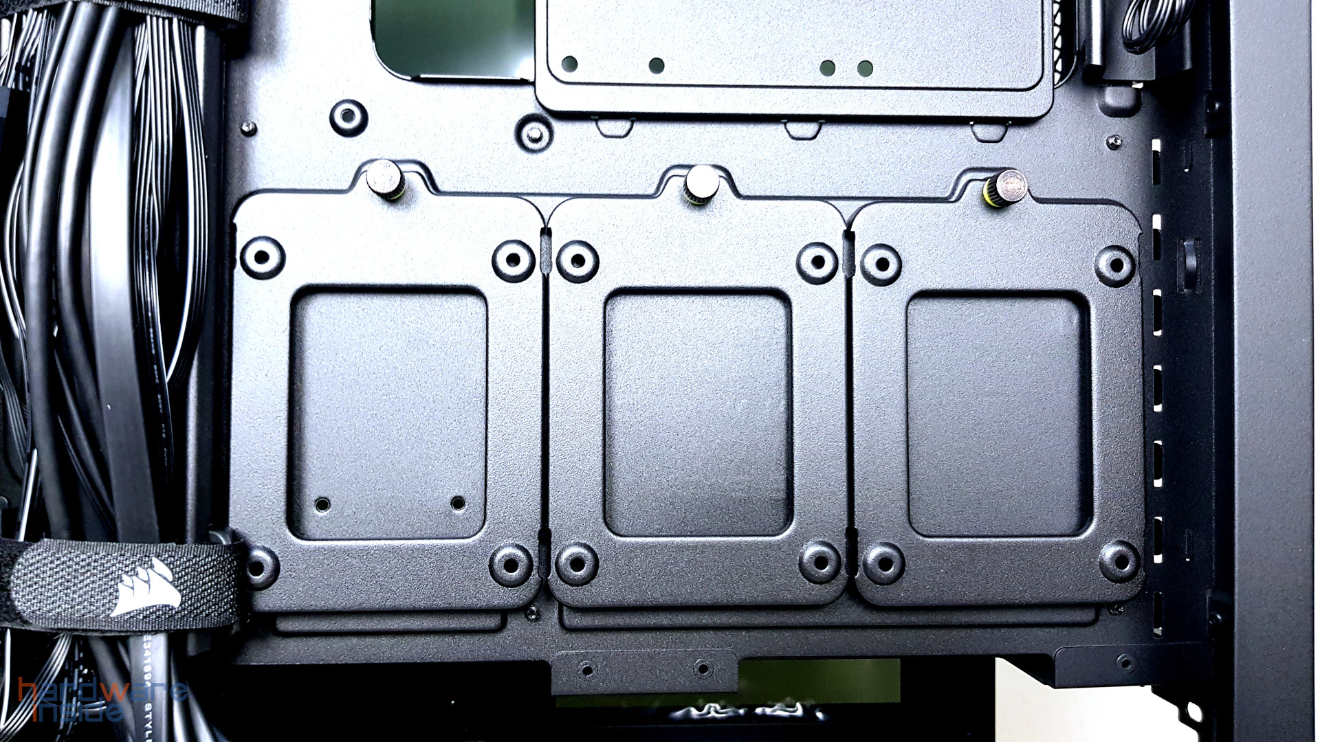 CORSAIR iCUE 5000T - 41.jpg