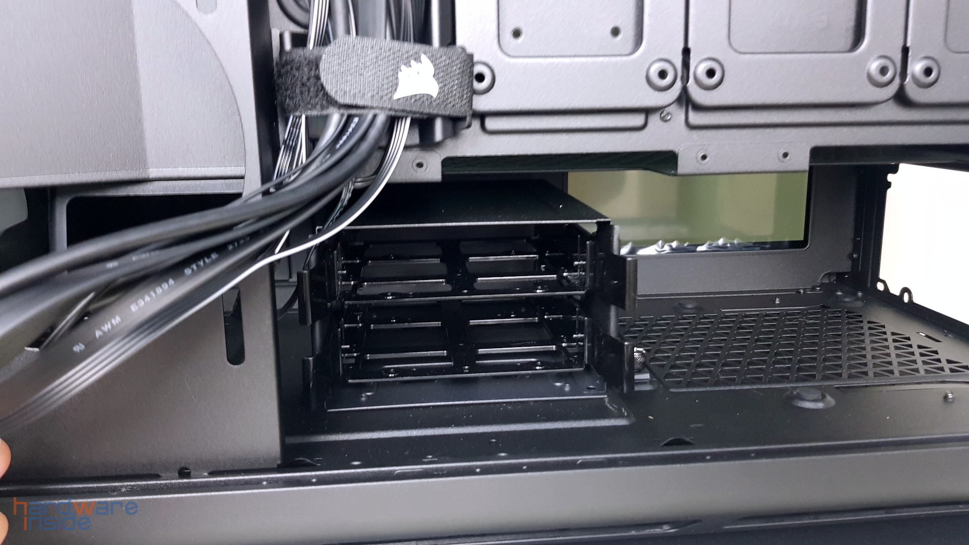 CORSAIR iCUE 5000T - 45.jpg