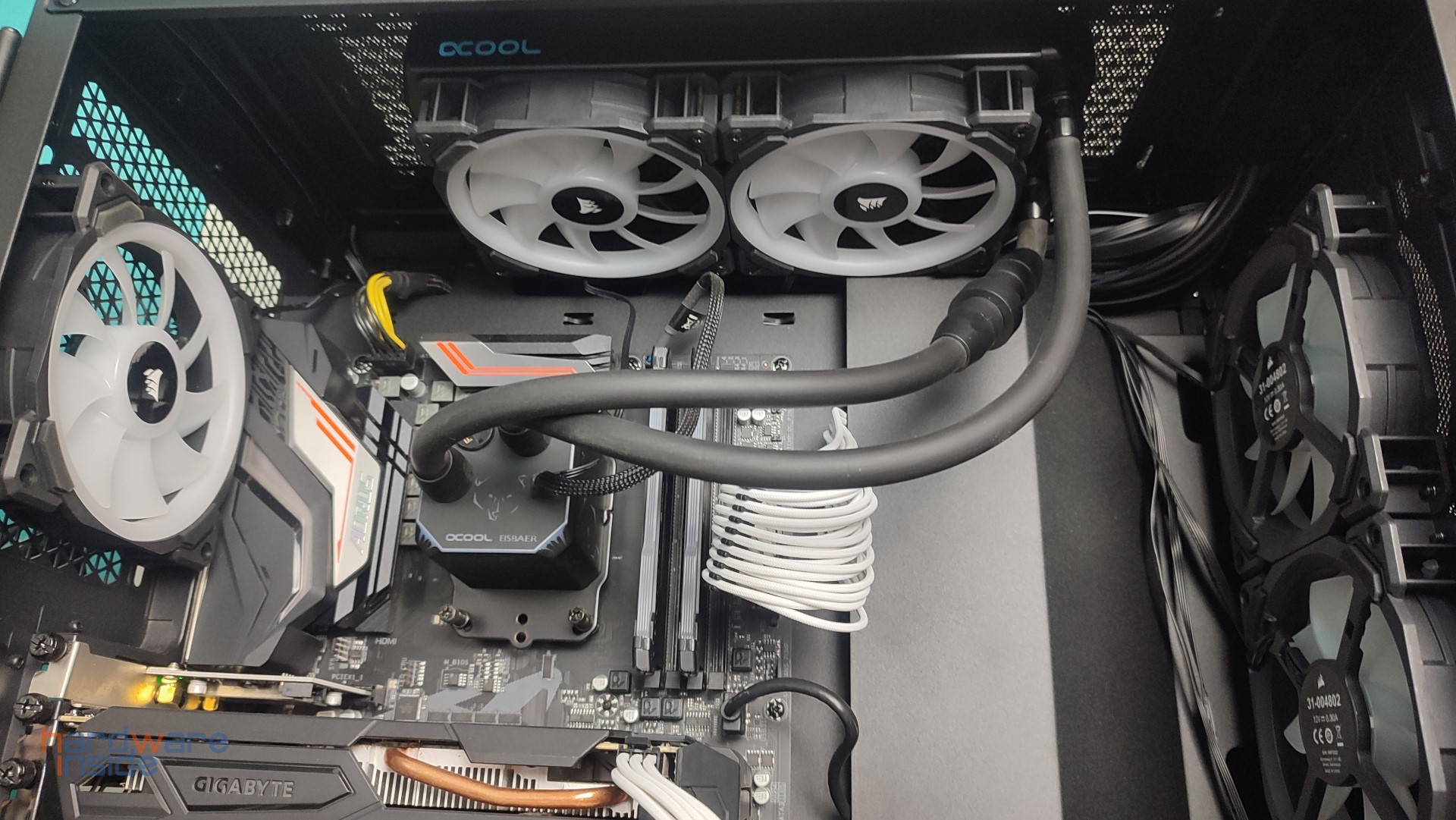 CORSAIR iCUE 5000T - 51.jpg