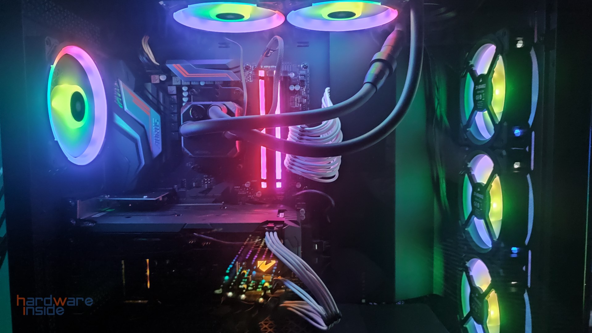 CORSAIR iCUE 5000T - 59.jpg