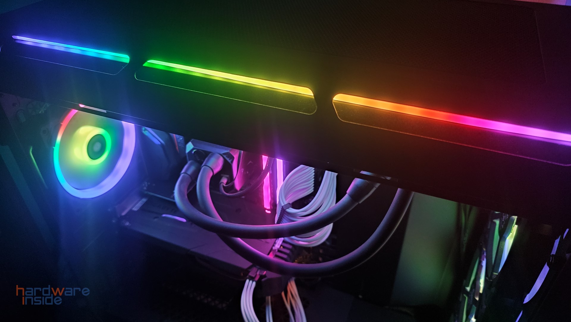 CORSAIR iCUE 5000T - 60.jpg