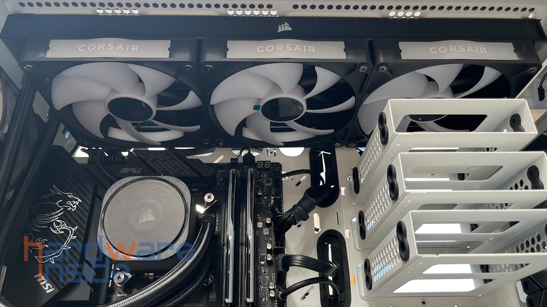 Corsair-iCUE-LINK-TITAN-420-RX-RGB-022.JPG