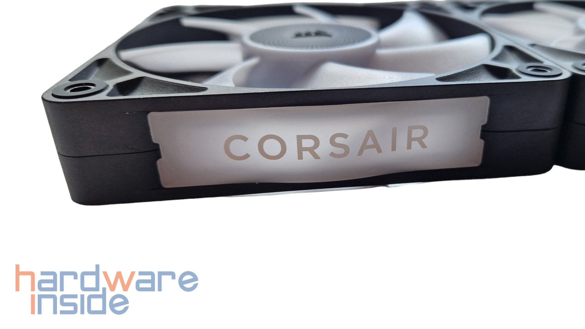 corsair icue link titan rx 360 rgb_24.jpg