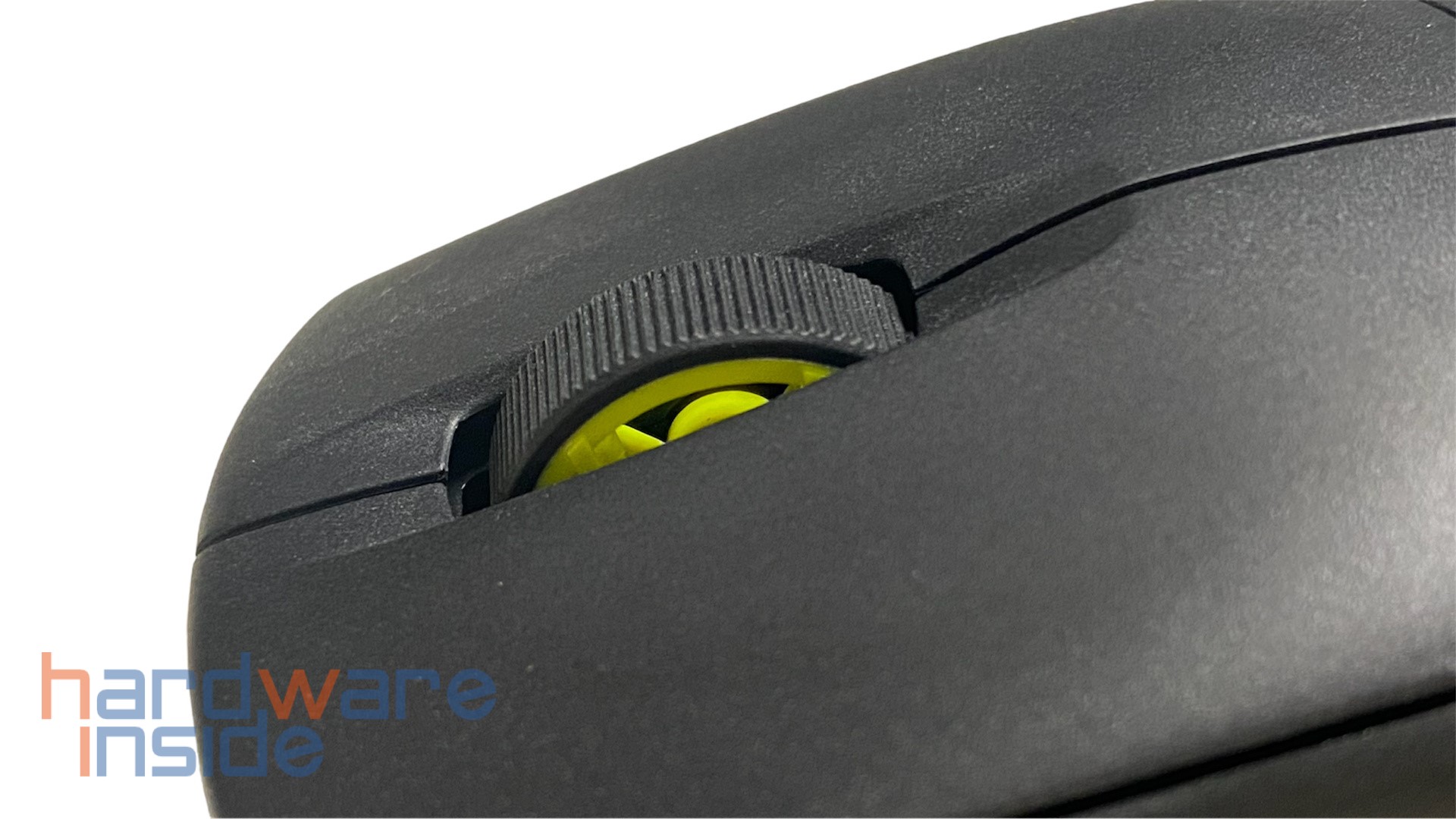 CORSAIR M75 AIR_Details_12.jpg