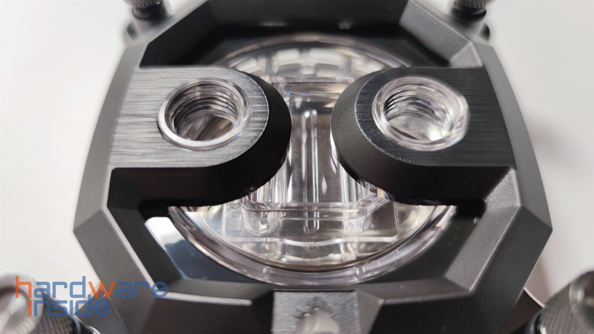 corsair-xc-rgb-pro-details (4).jpg