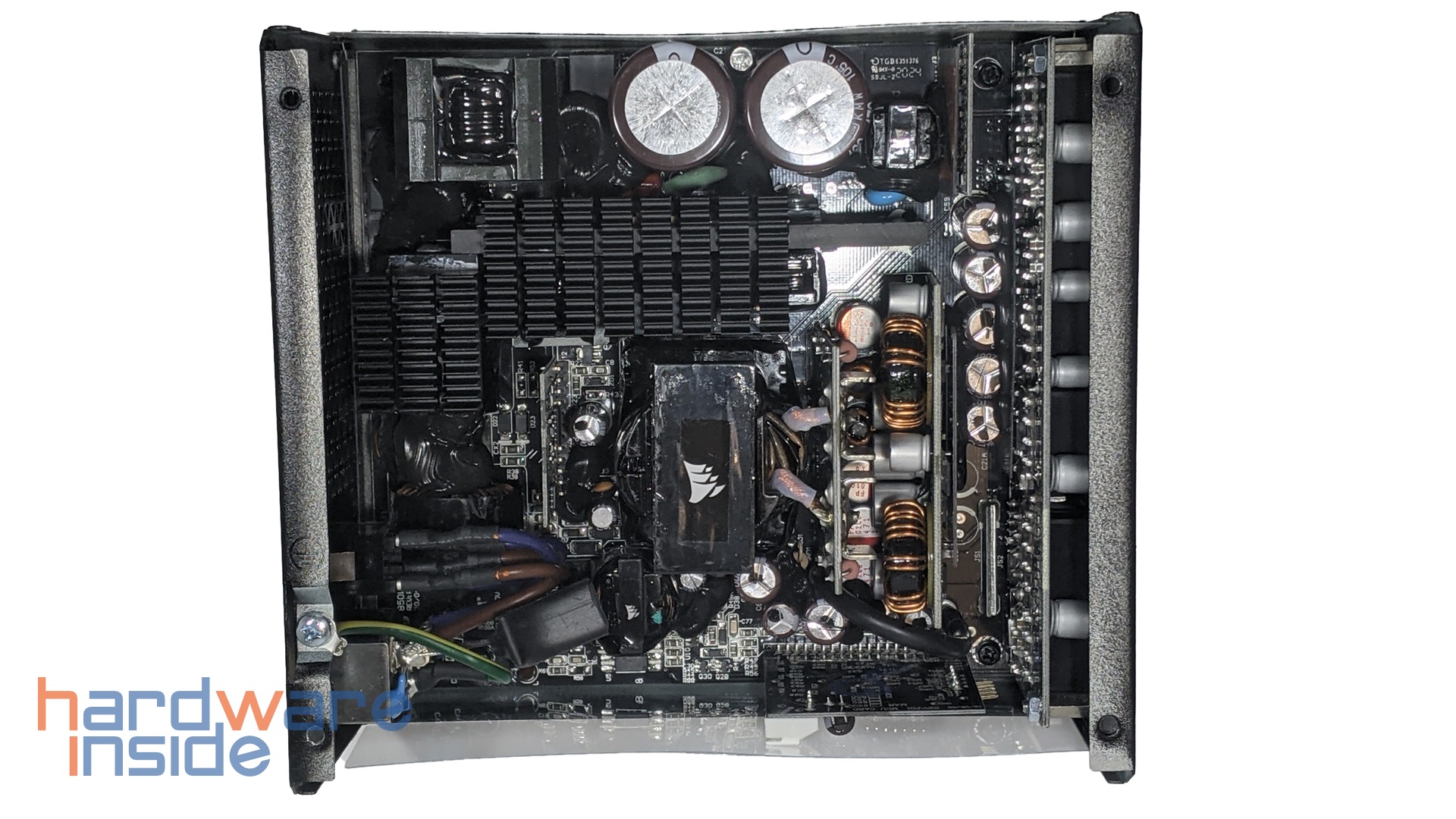 corsair_rm850x_innen (1).jpg