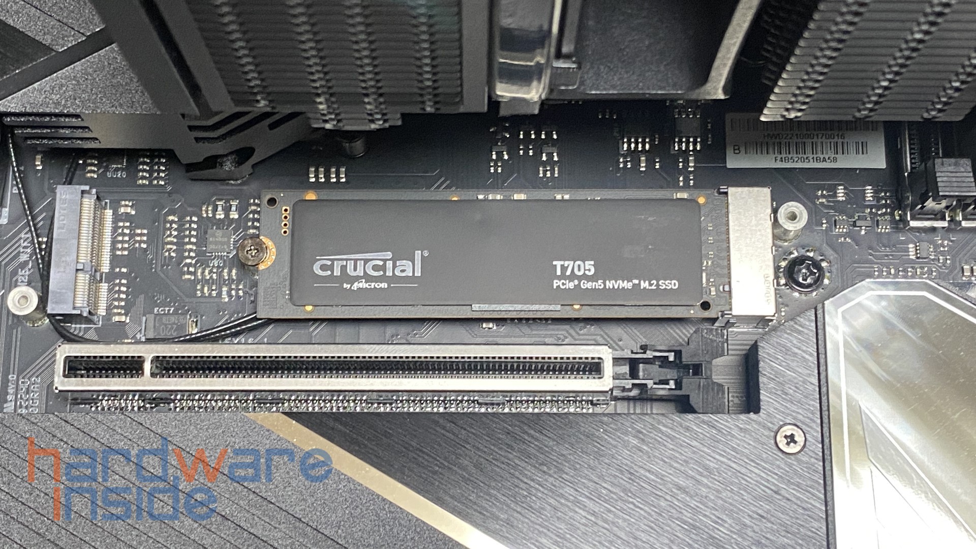 Crucial T705 PCIe Gen5 NVMe M.2 SSD_Einbau_9.jpg