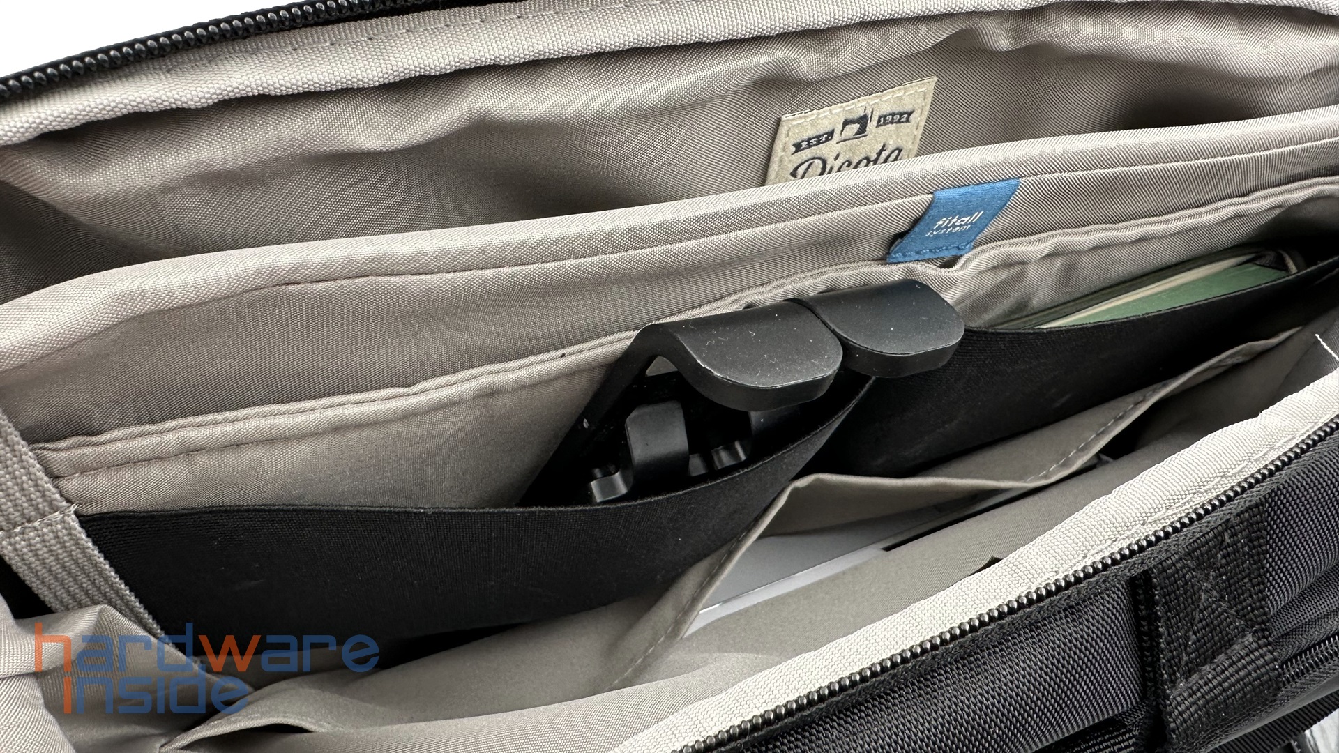 Dicota Laptoptasche Eco Top Traveller GO 13-15.6 - 18.jpg