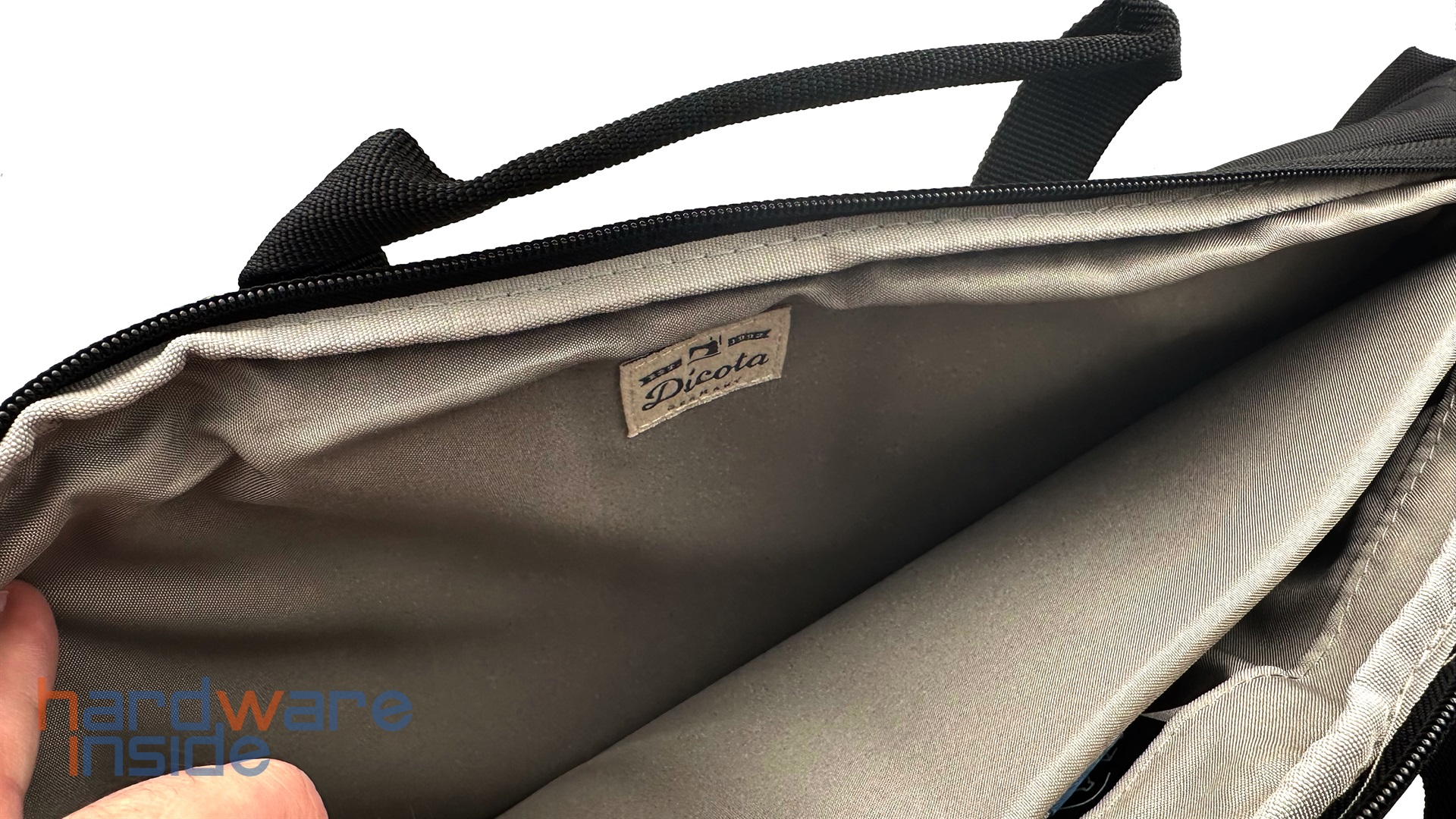 Dicota Laptoptasche Eco Top Traveller GO 13-15.6 - 9.jpg