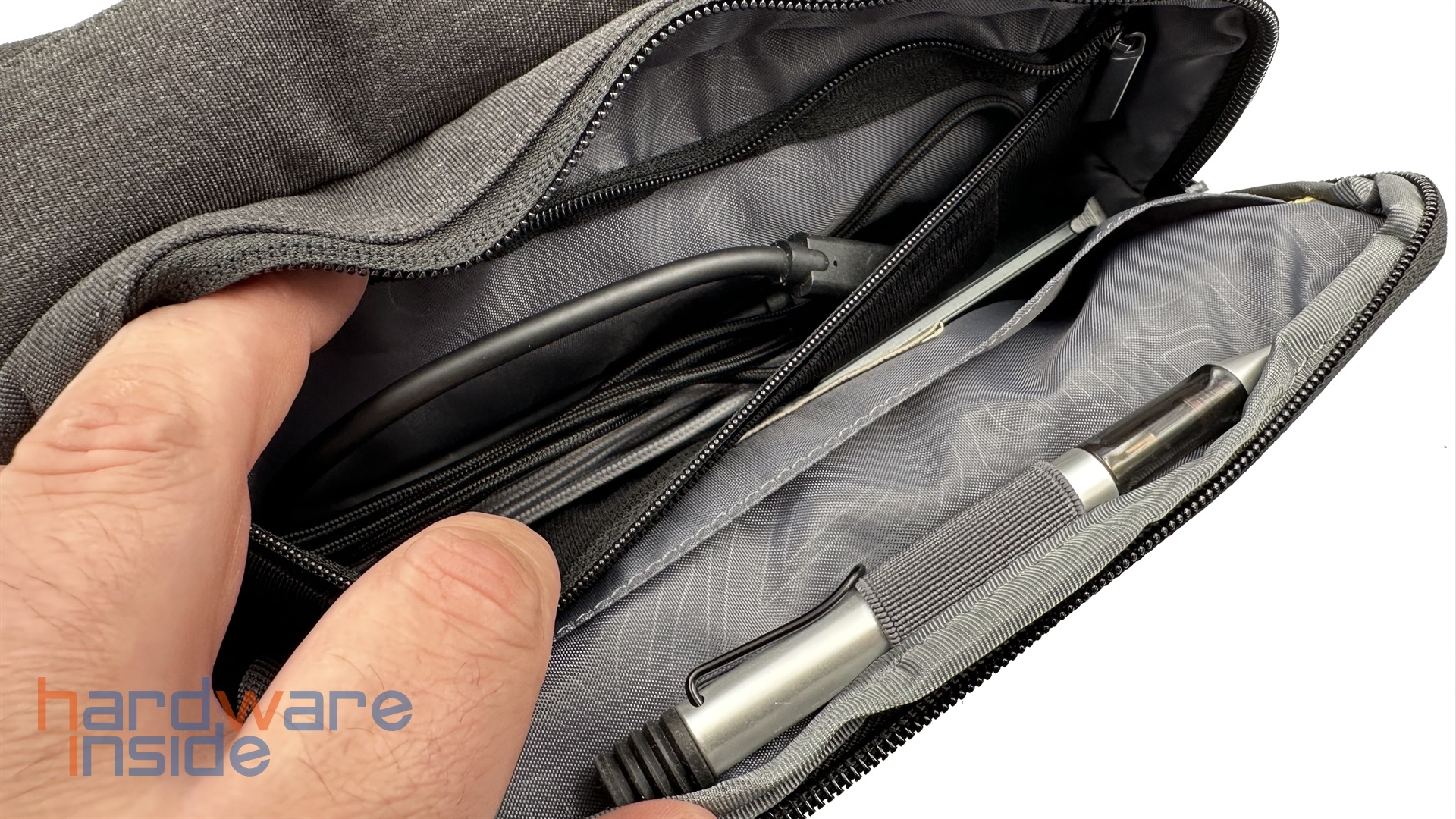 Dicota Top Traveller PRO 14 bis 15.6 Laptop Tolley u  Zubehör - 8.jpg