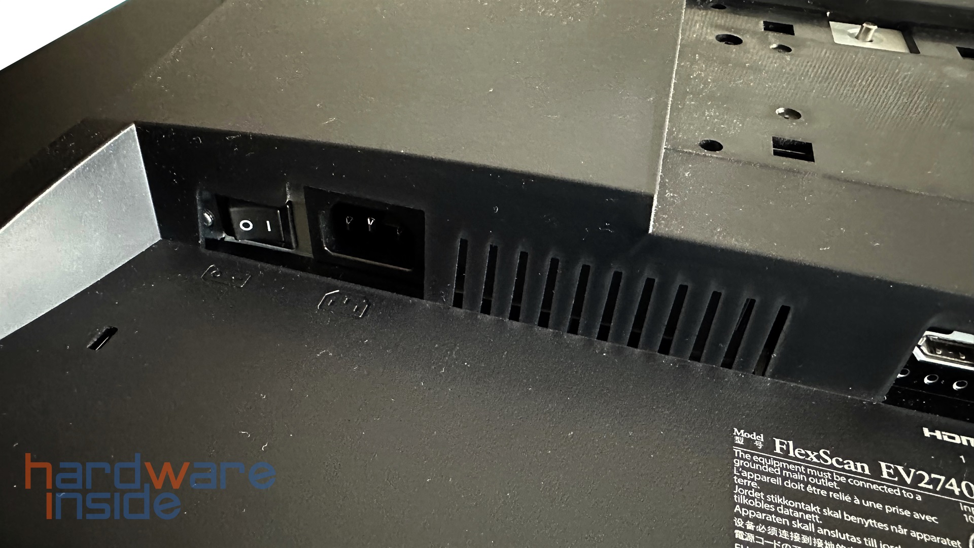 EIZO Flexscan EV2740X - 30.jpg