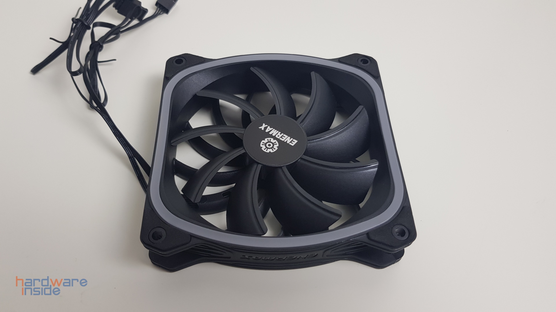 Enermax-AQUAFUSION 360-17.jpg