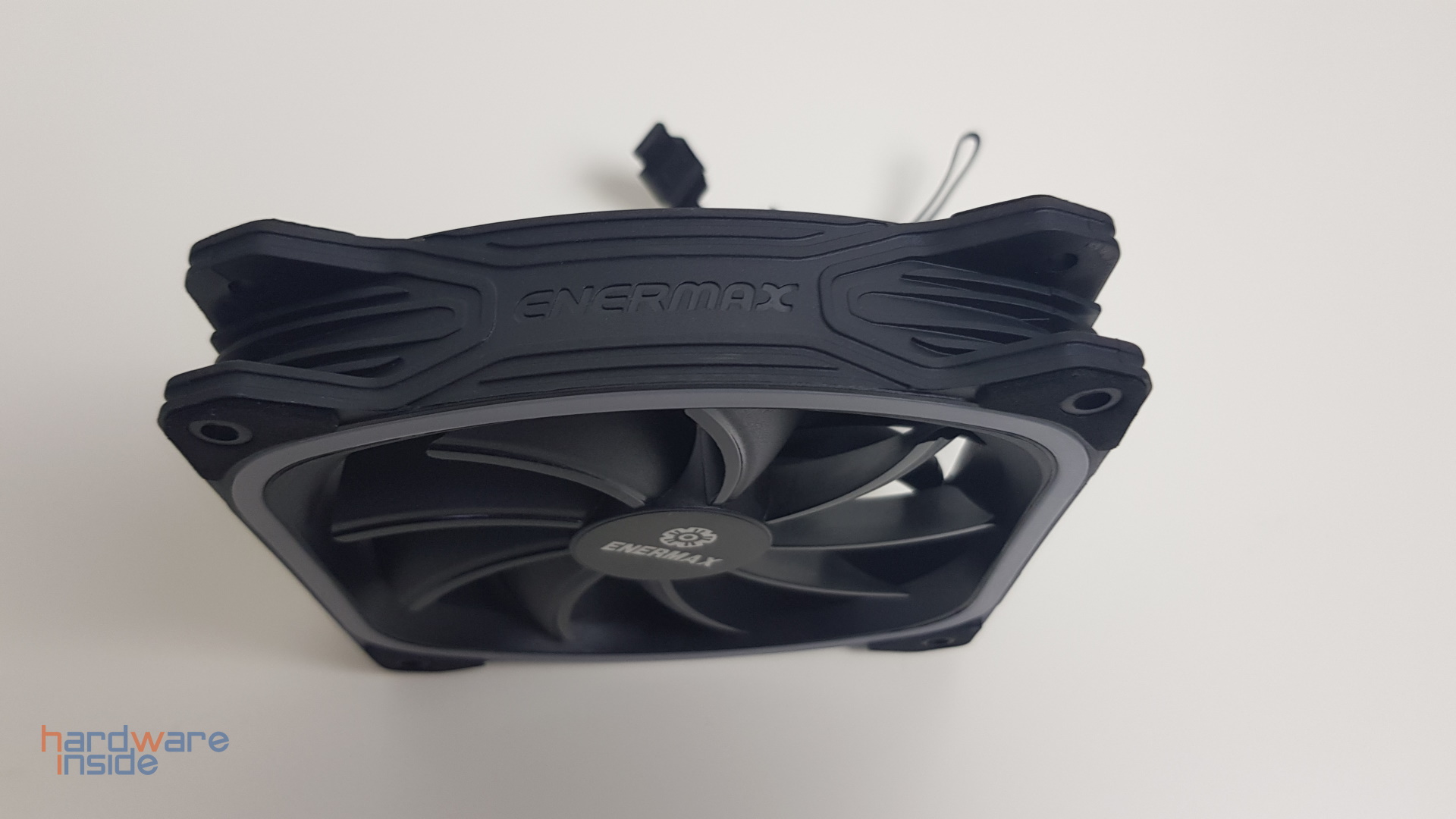 Enermax-AQUAFUSION 360-19.jpg