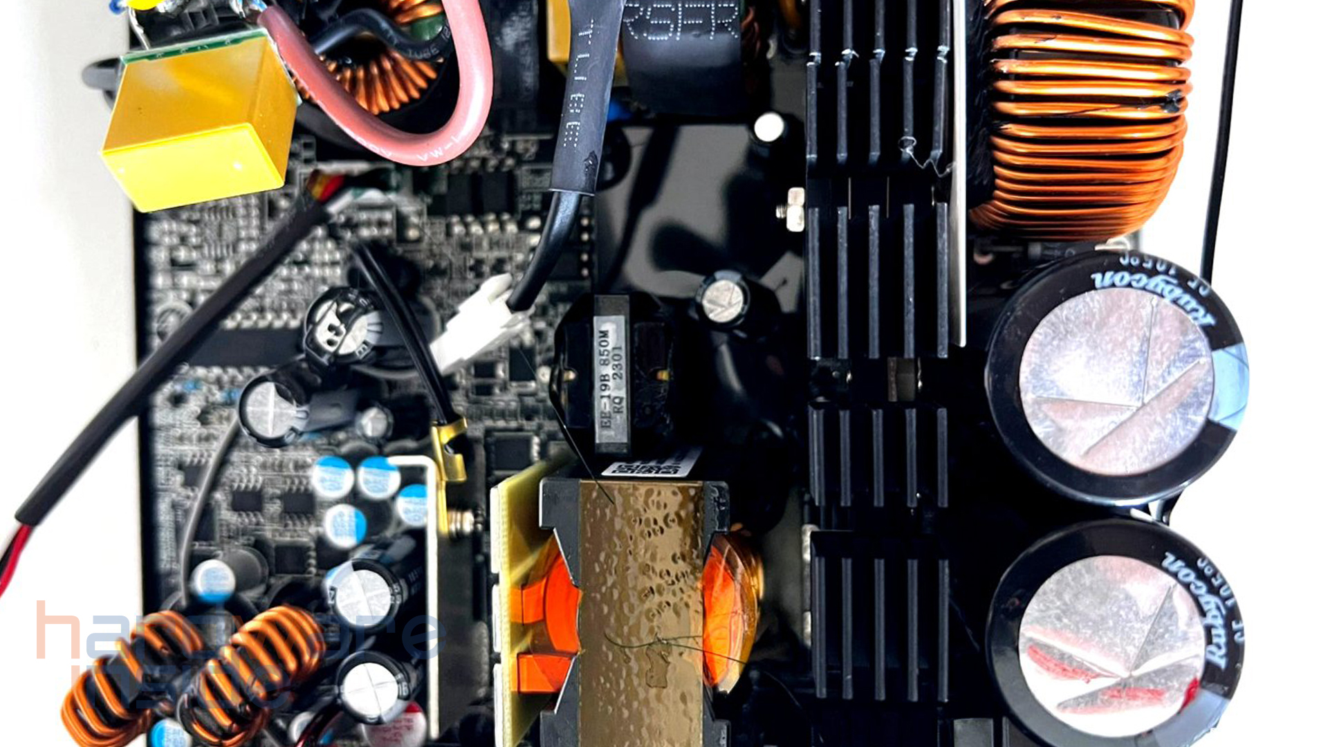 ENERMAX D.F.X 1050_11.jpg