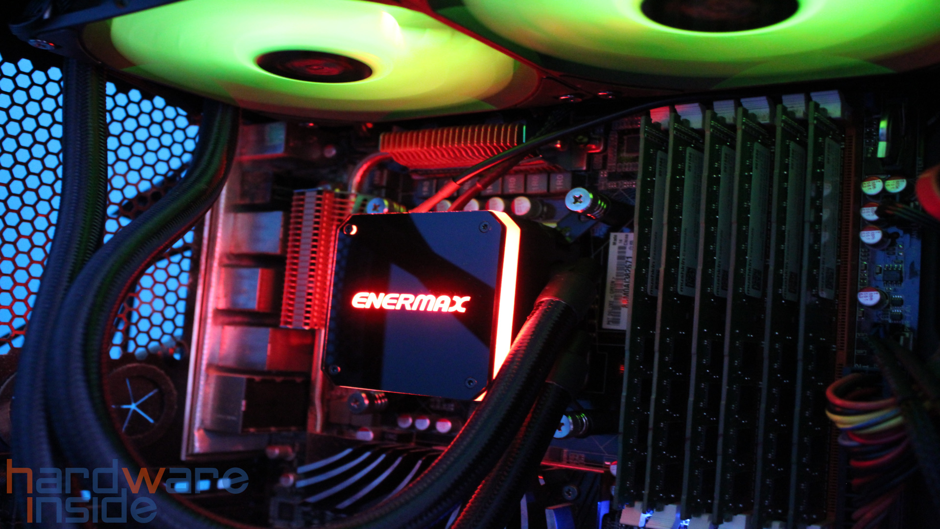 Enermax LIQMAX III RGB 240_Praxis.jpg