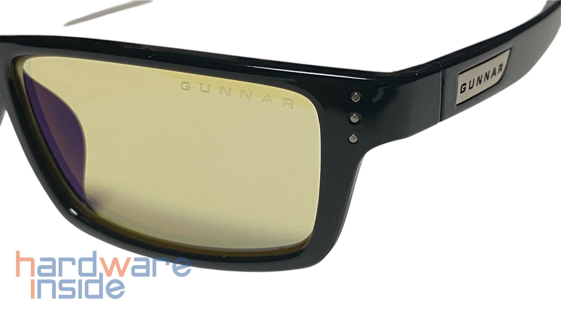 GUNNAR Riot Glas-Schriftzug_11.jpg