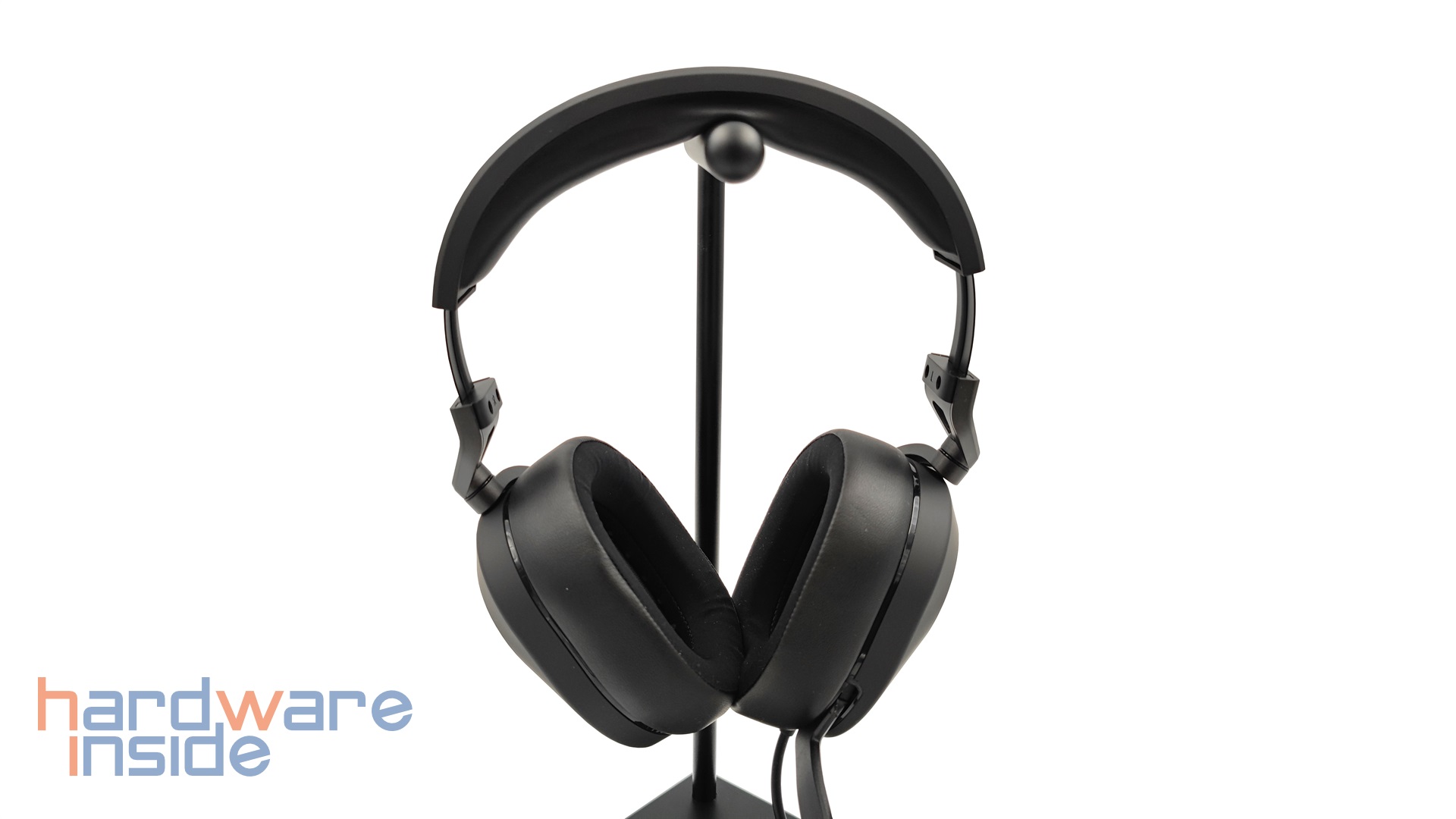 HS65 SURROUND Gaming-Headset - 17.jpg