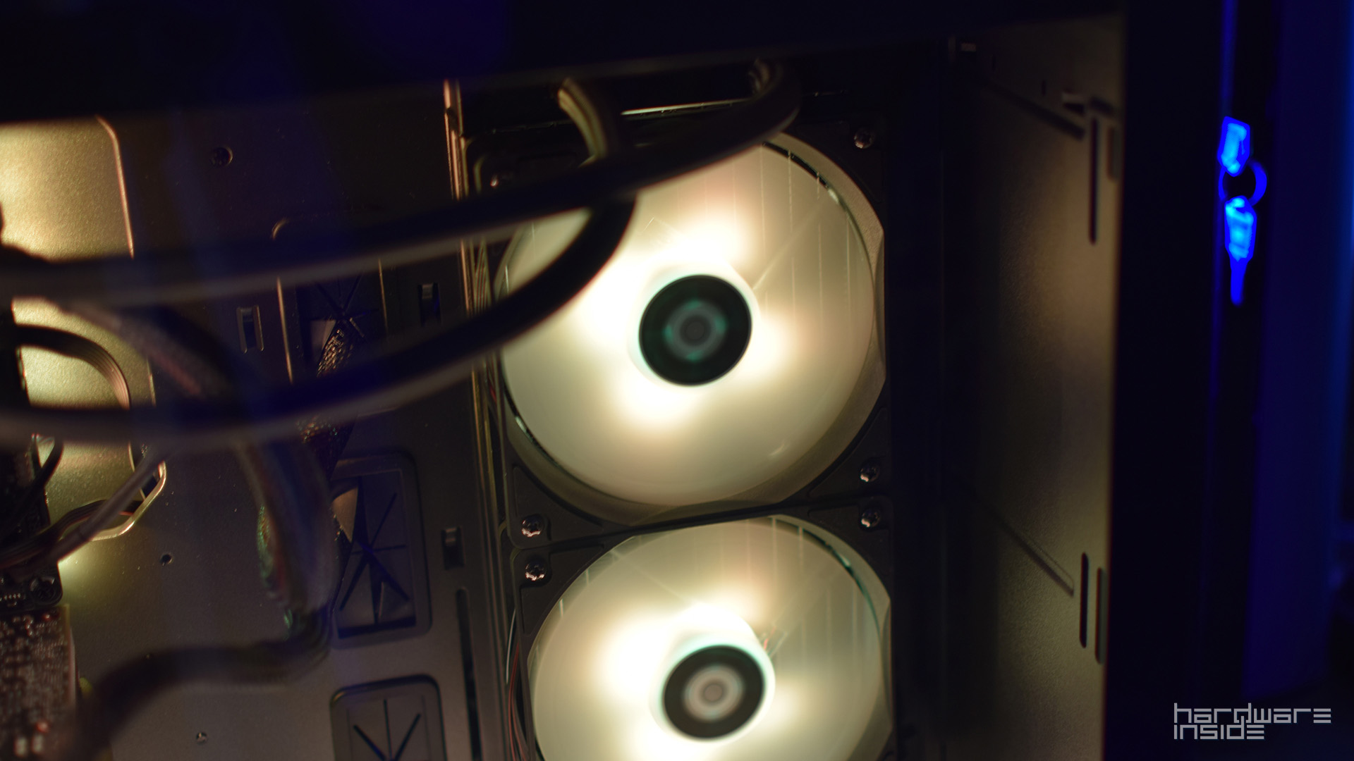 ID-Cooling 3 AURAFLOW X Montage