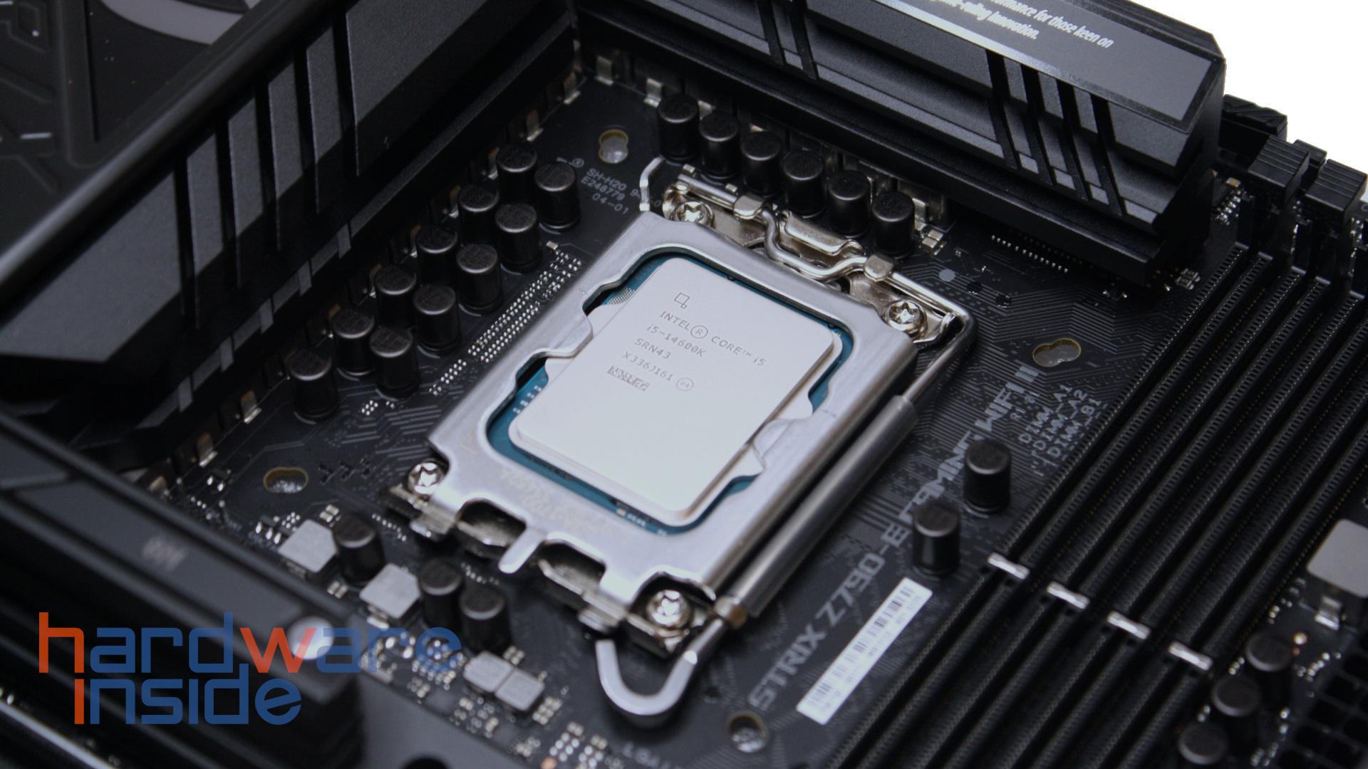 Der Intel Core i5 14600k im Asus ROG Z790-E Gaming Wifi II