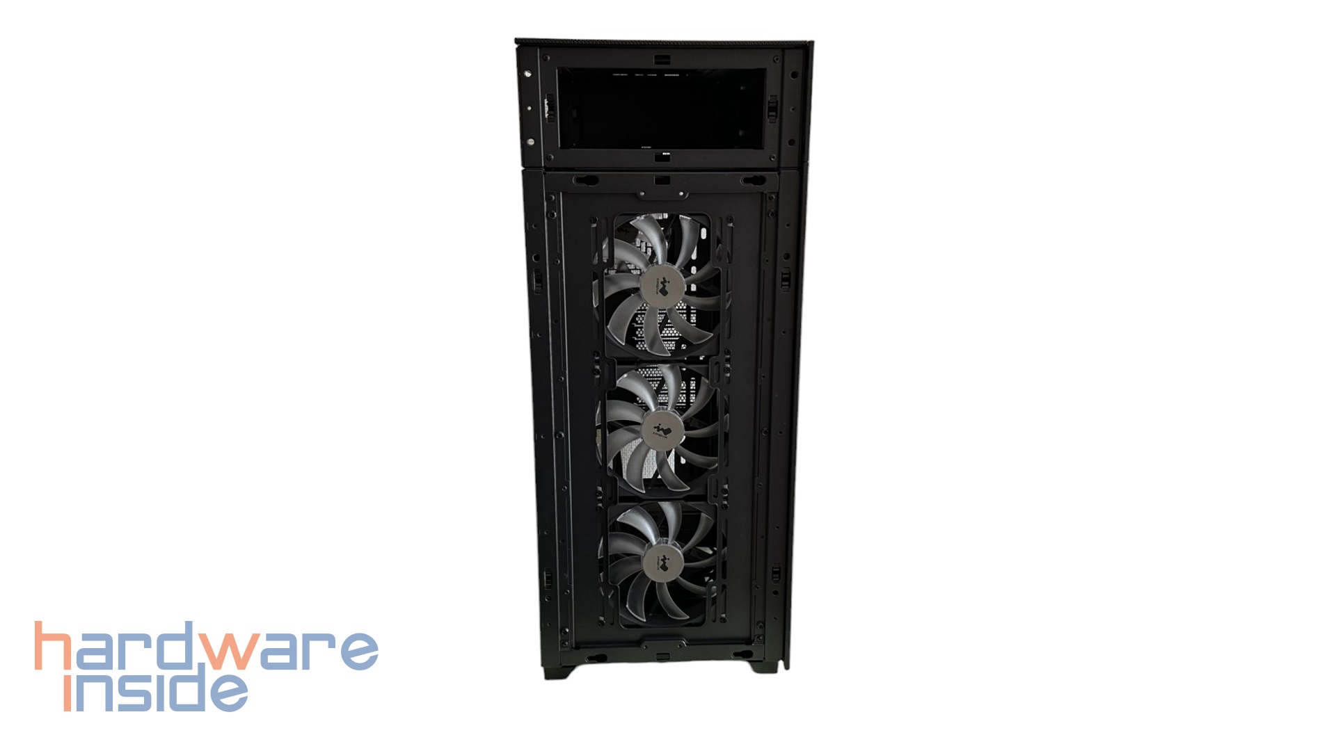 InWin ModFree Deluxe Edition - 4.jpg