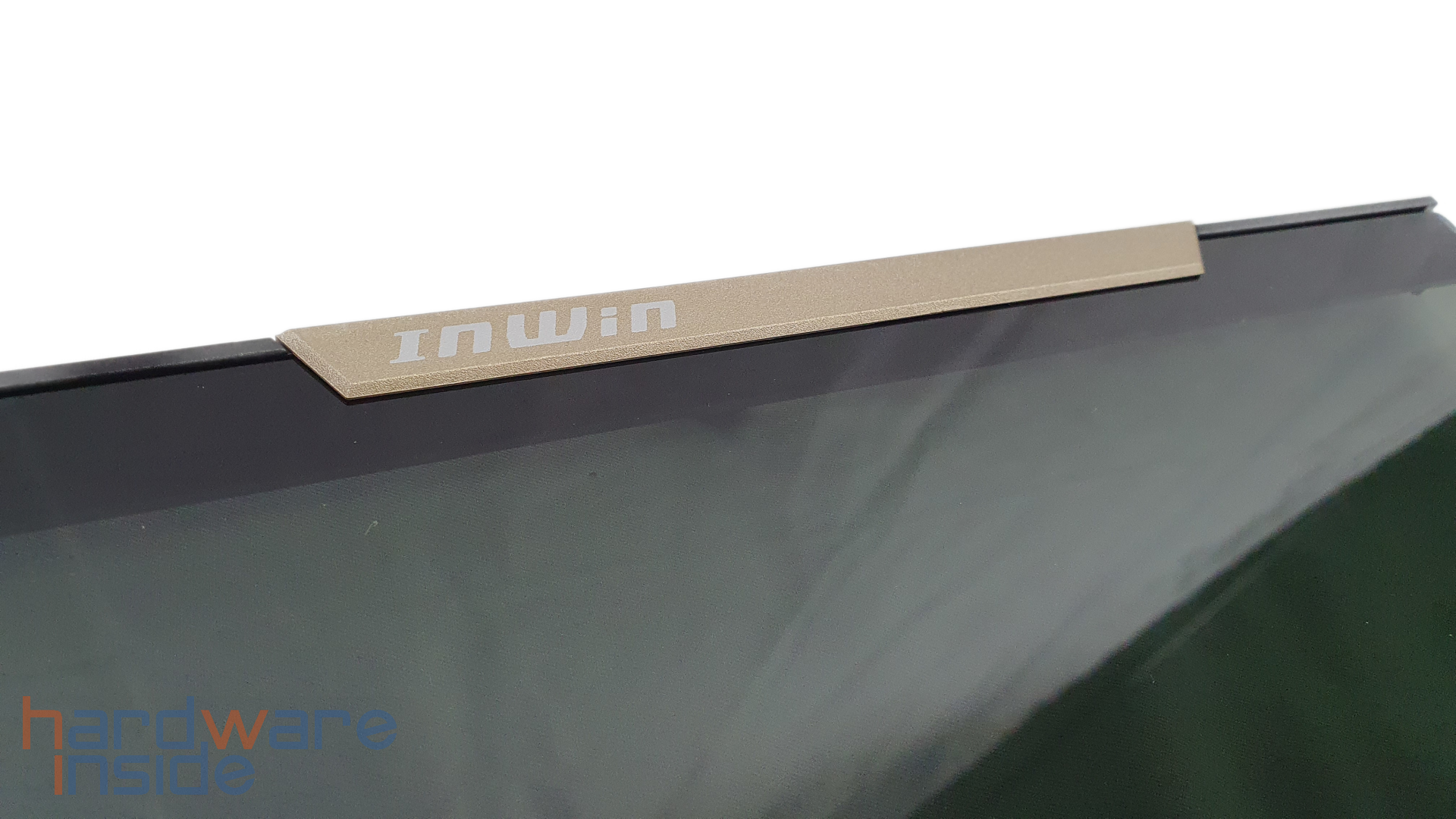 inwin_n515_glas_zoom.png