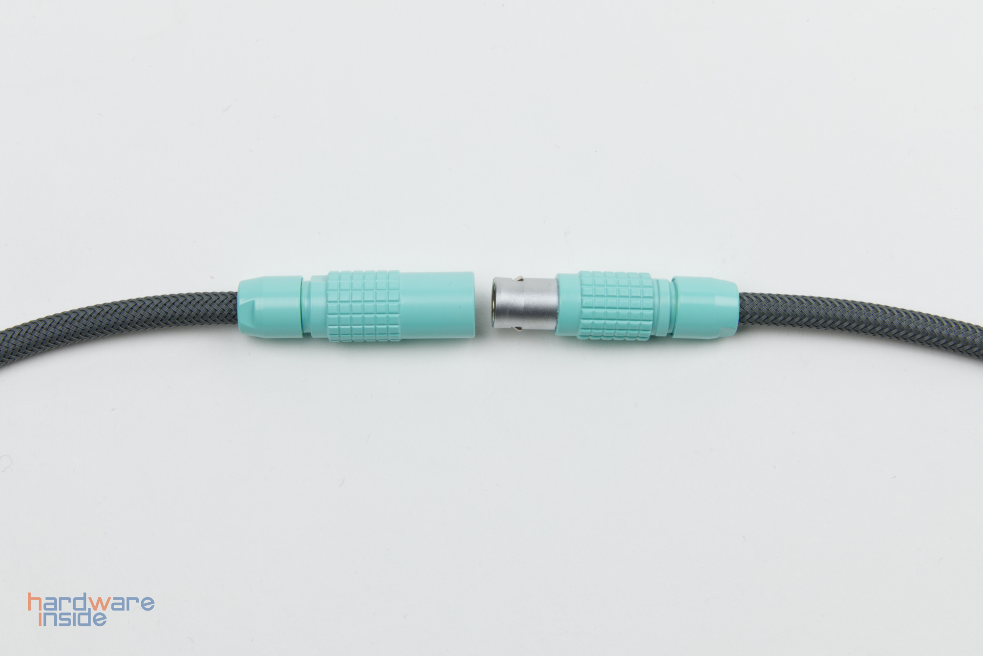 Keebstuff-Kabelmanufaktur-Mechanical-Keyboard-Cables-handcrafted-4.jpg