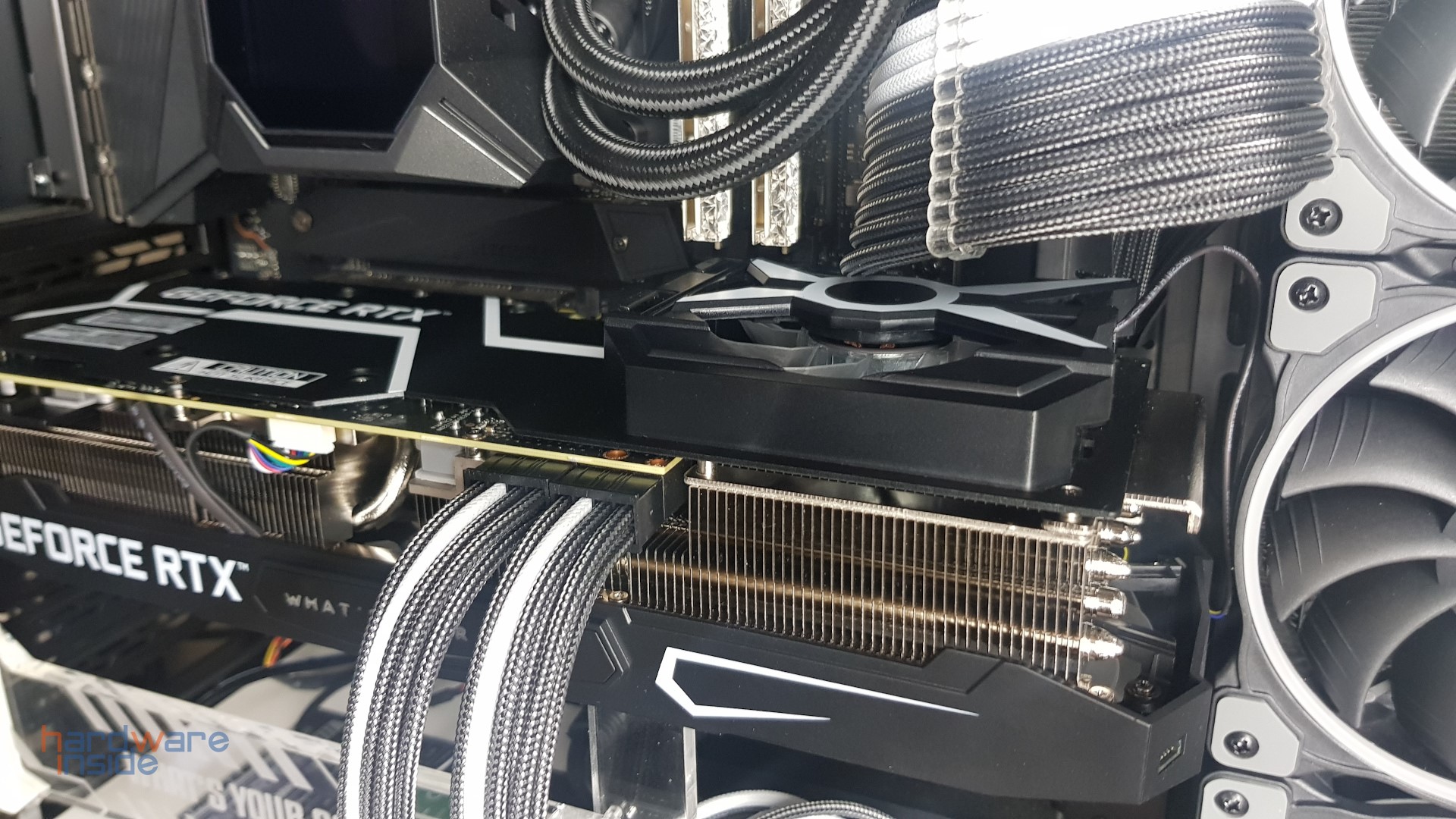 KFA2 RTX 3080 Ti 1-Click OC - 26.jpg