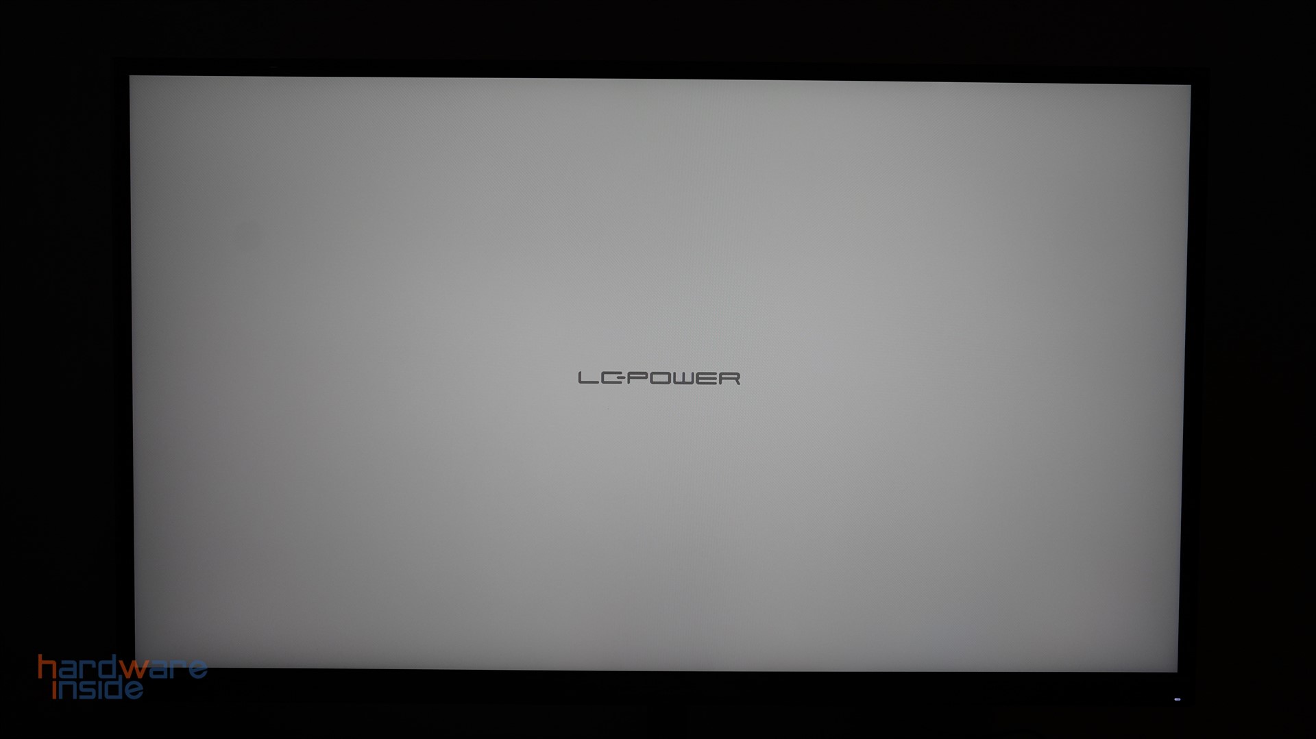 lcpower-uhd-144-startbildschirm.JPG