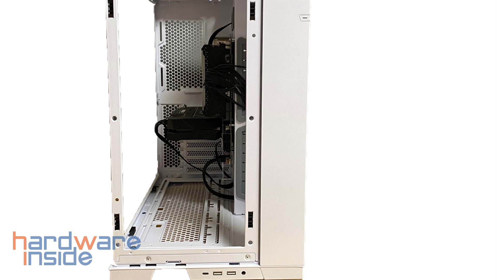 lian-li-o11d-evo-gpu-montiert.jpg