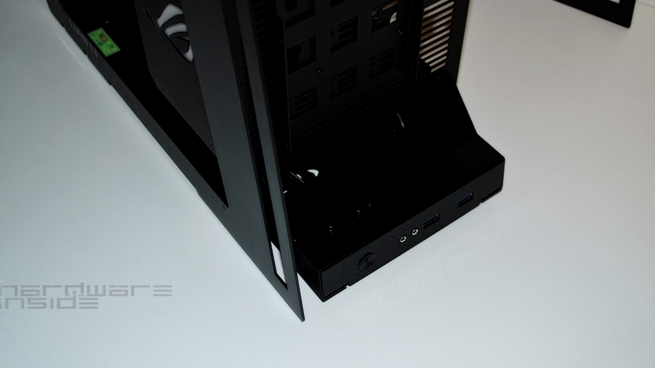 Lian Li PC-Q17 ROG Style