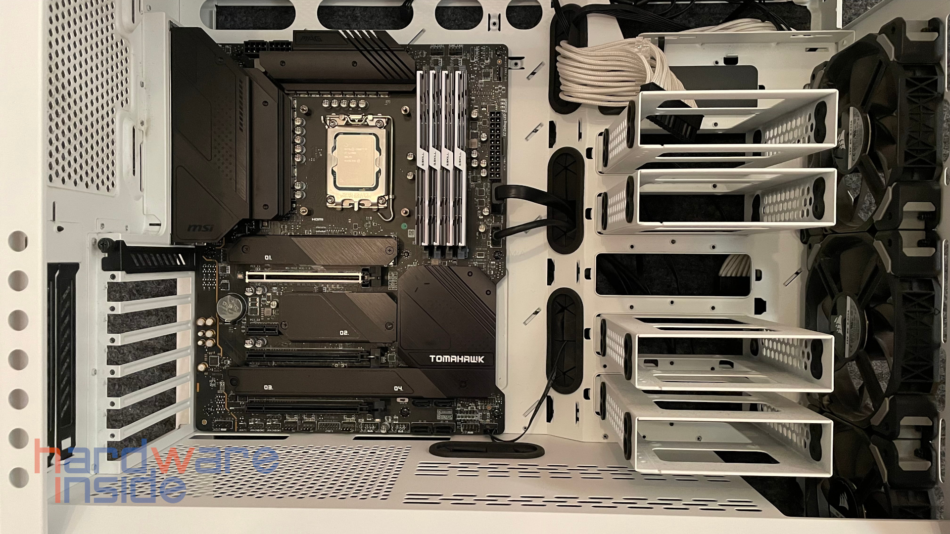 MAG Z690 TOMAHAWK WIFI DDR4_021