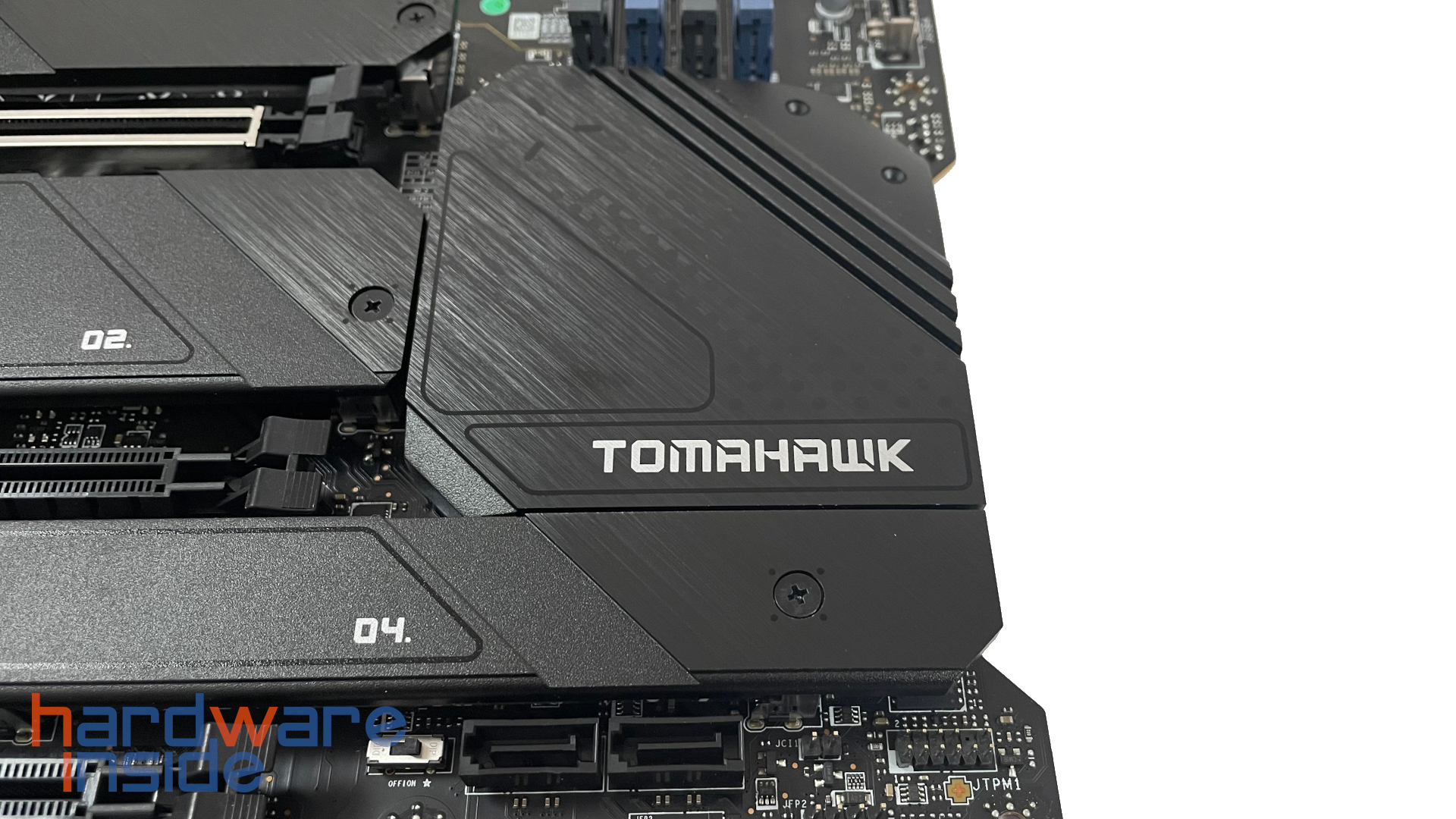 MAG Z690 TOMAHAWK WIFI DDR4_03