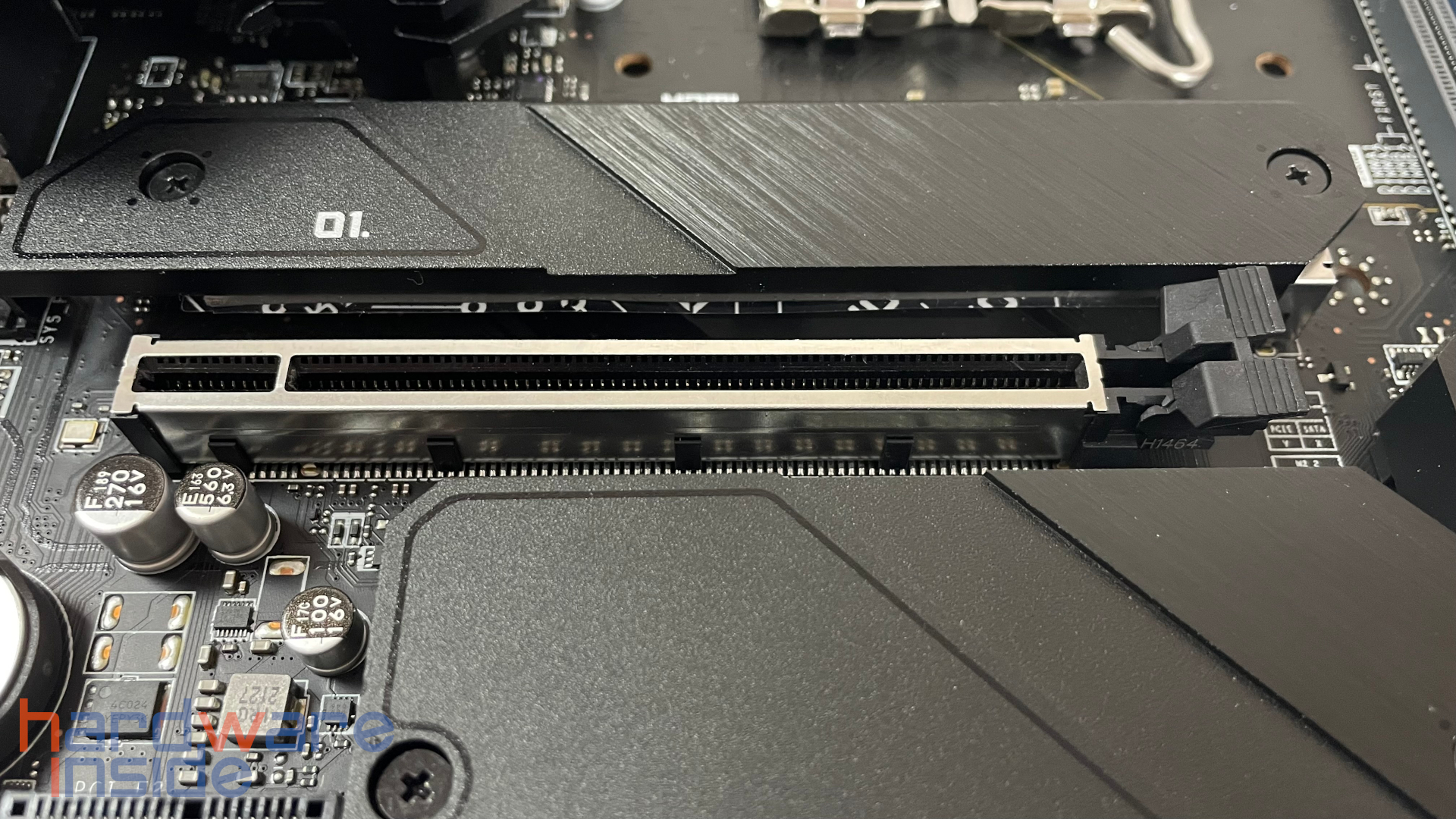MAG Z690 TOMAHAWK WIFI DDR4_04