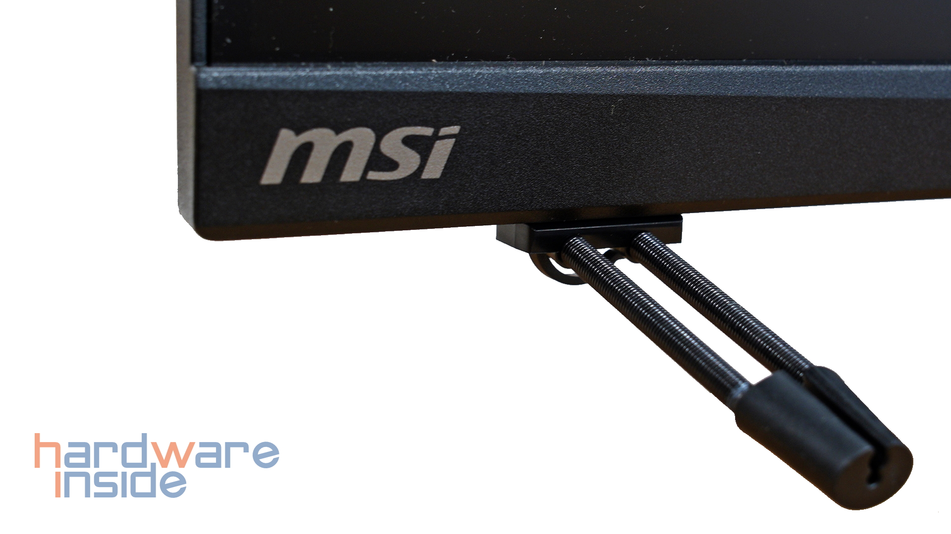 MSI ARTYMIS 273CQRX-QD - 19.jpg