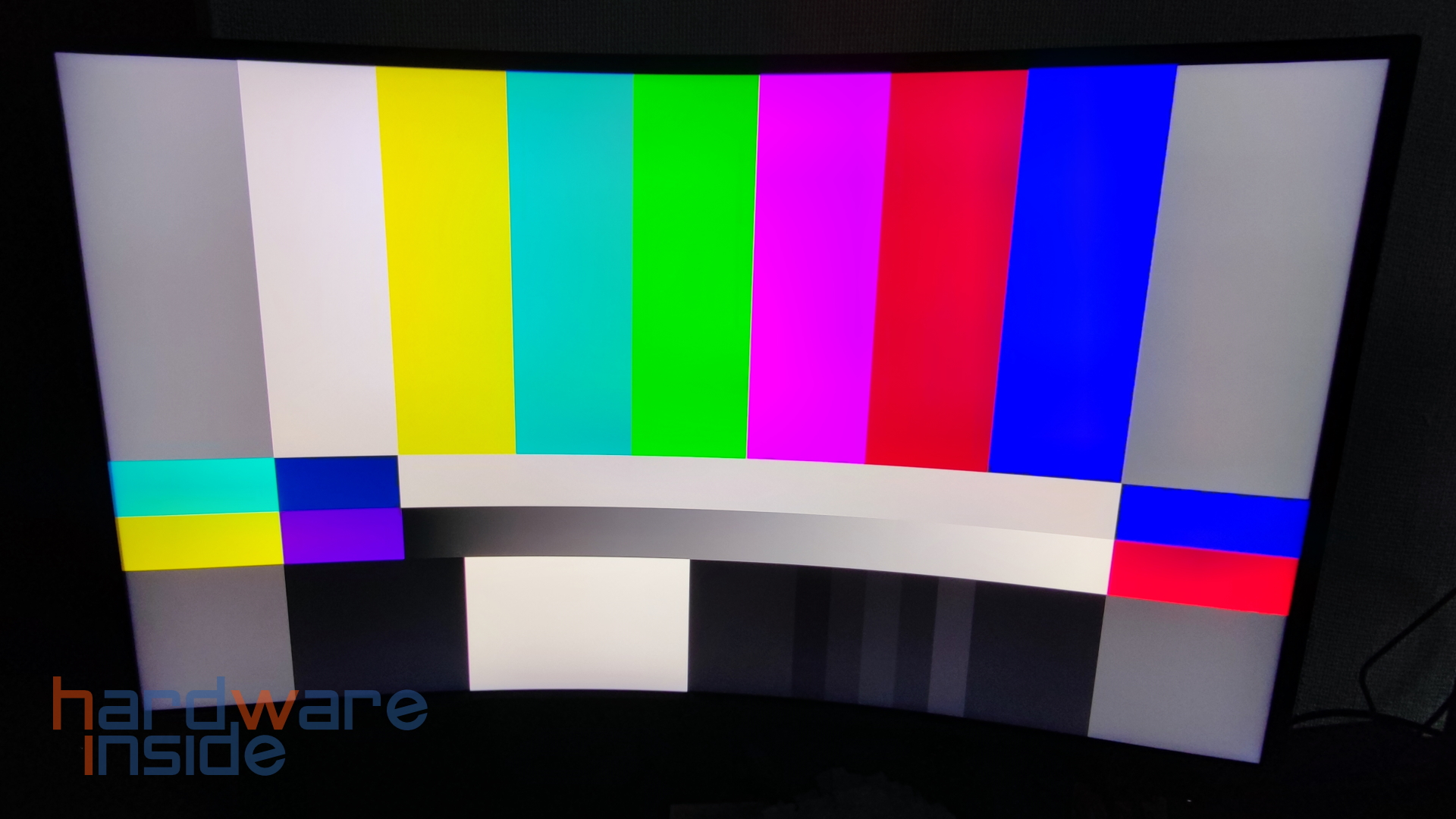 MSI ARTYMIS 273CQRX-QD - 21.jpg