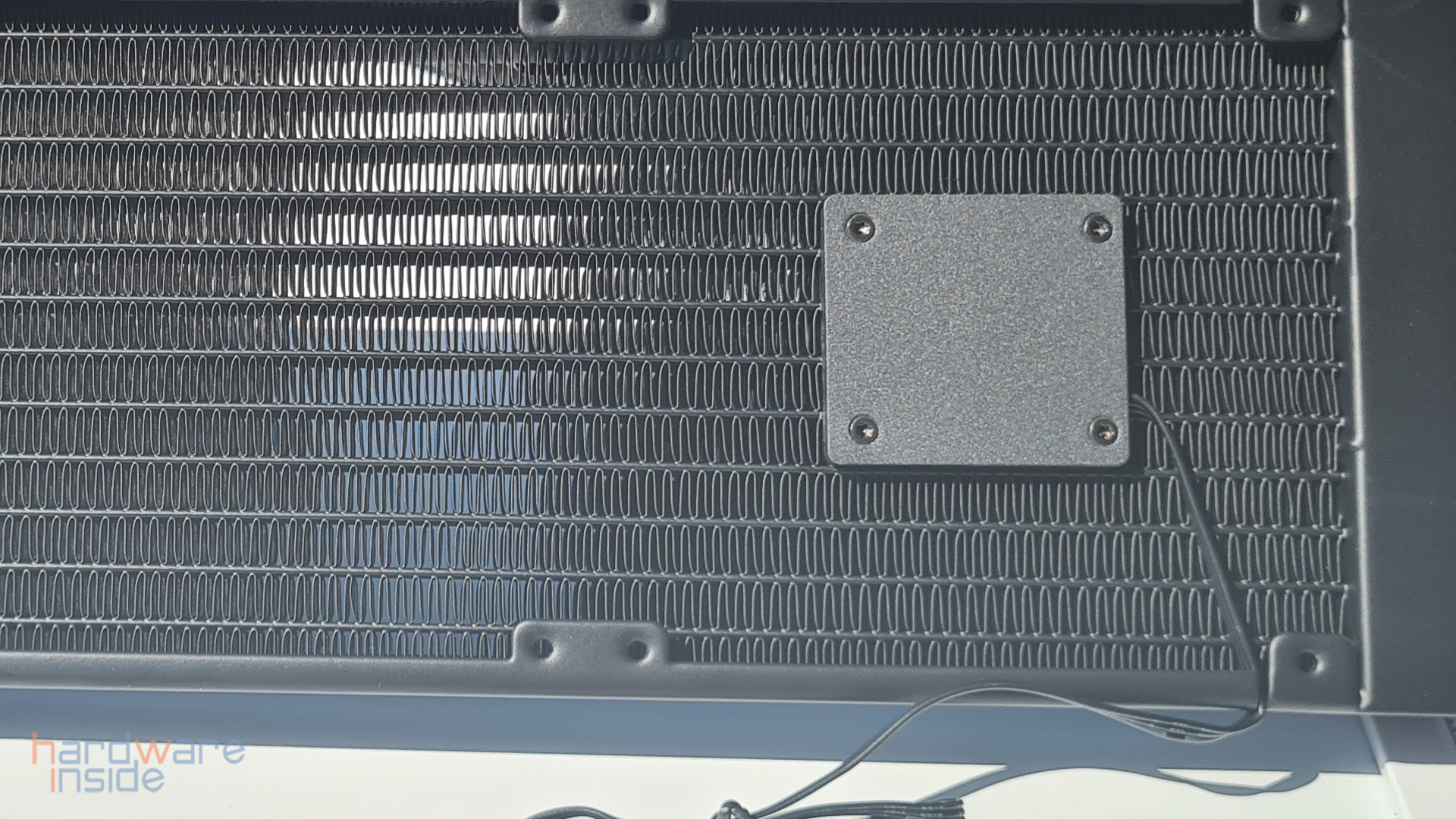 msi mag coreliquid p360_14.jpg