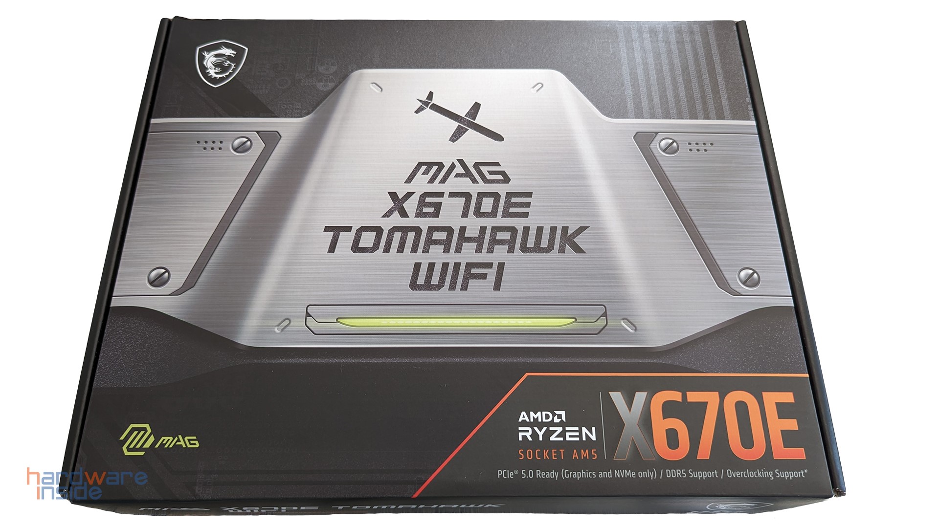 msi-mag-x670e-tomahawk-wifi-verpackung-1.jpg