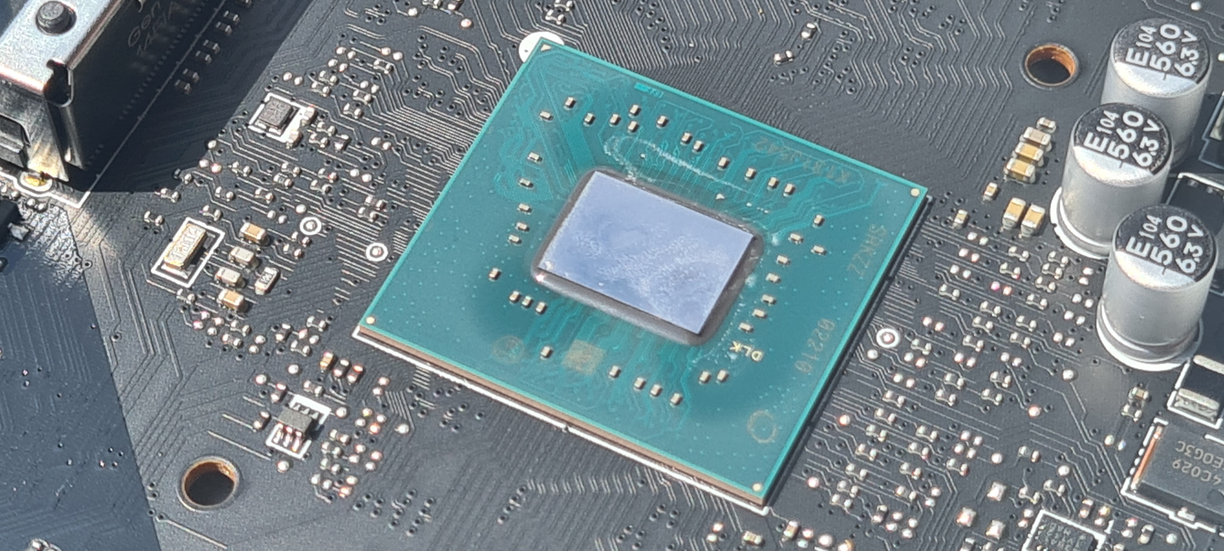 msi mag z690 torpedo_22.jpg