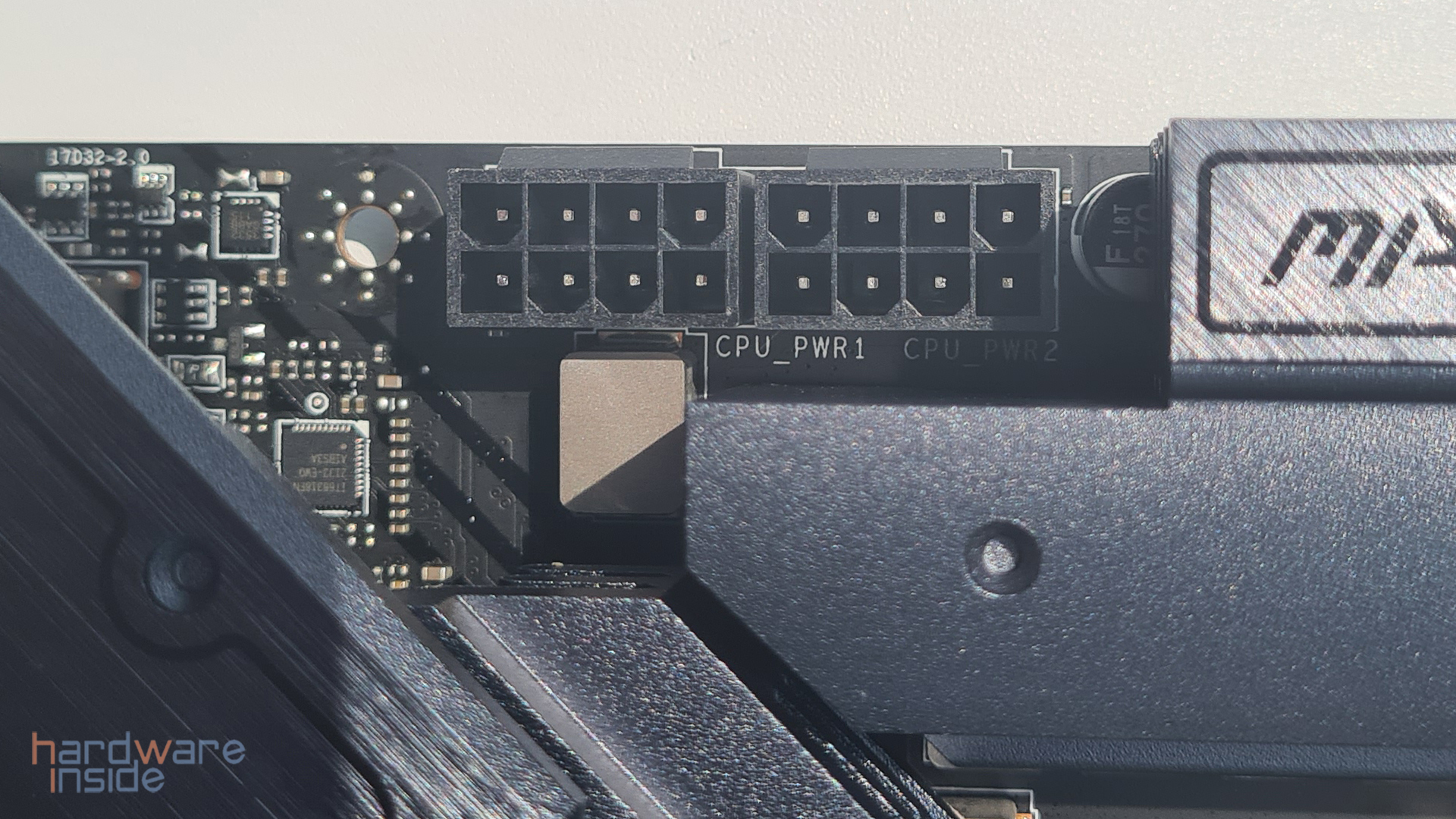 msi mag z690 torpedo_23.jpg