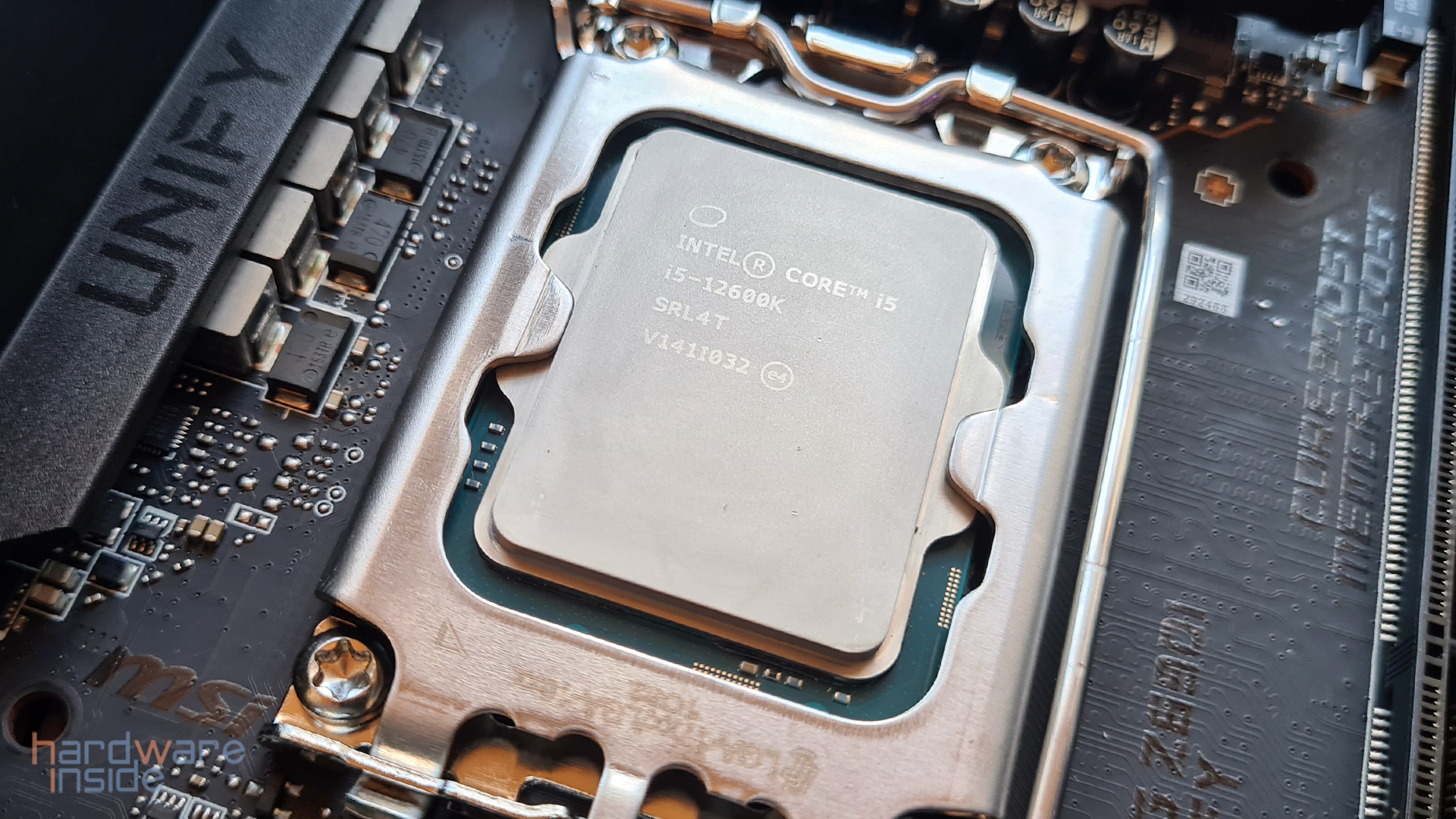 msi meg z690i unify_26.jpg