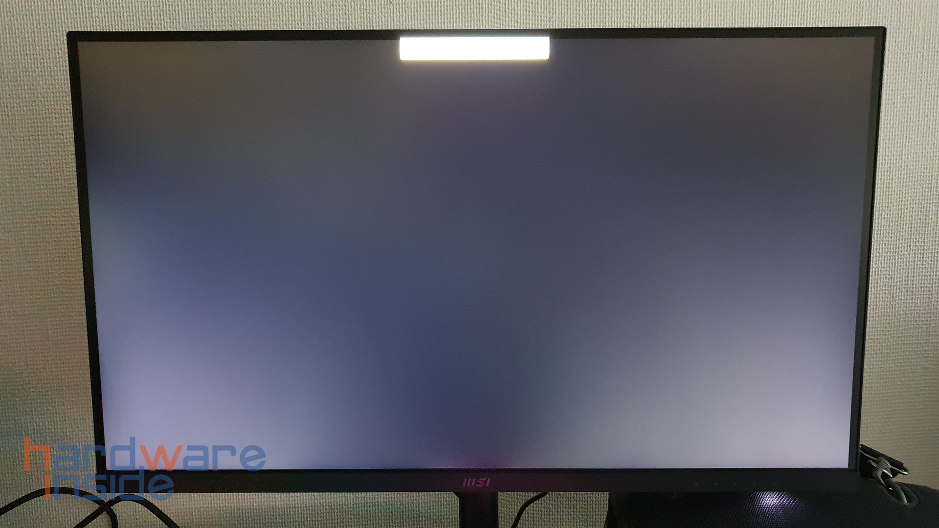 MSI Modern MD271QP - 23.jpg