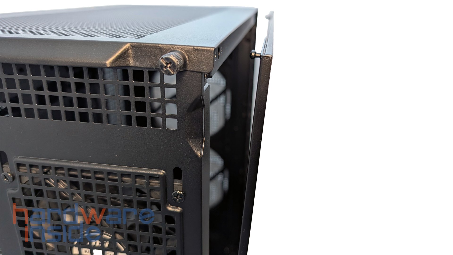 msi-mpg-velox-300r-airflow-pz-case-14.jpg