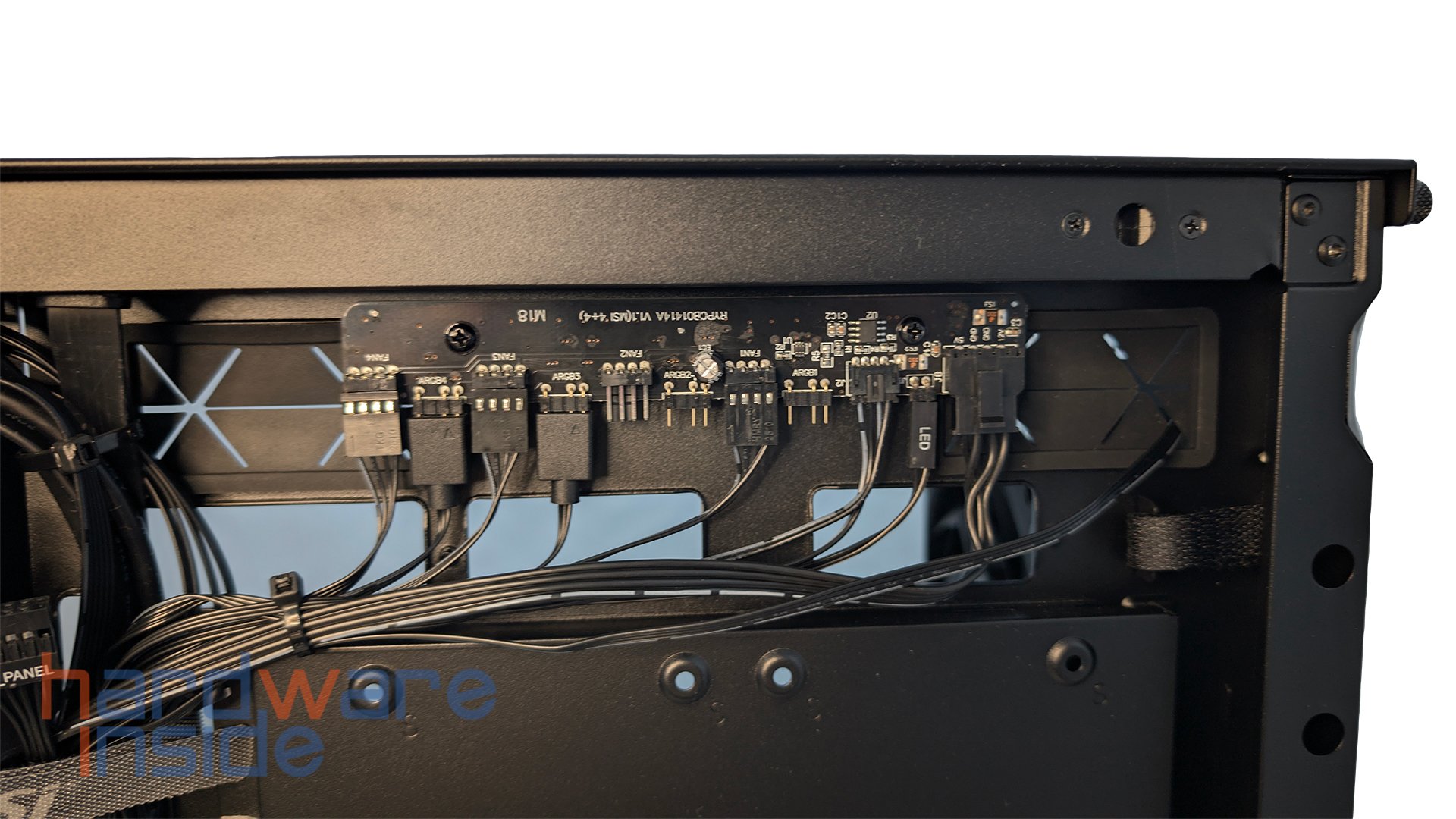 msi-mpg-velox-300r-airflow-pz-case-21.jpg