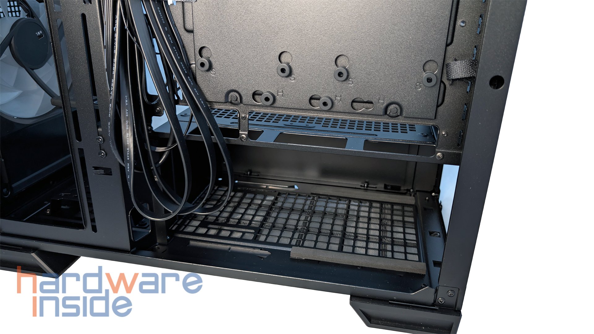 msi-mpg-velox-300r-airflow-pz-case-22.jpg
